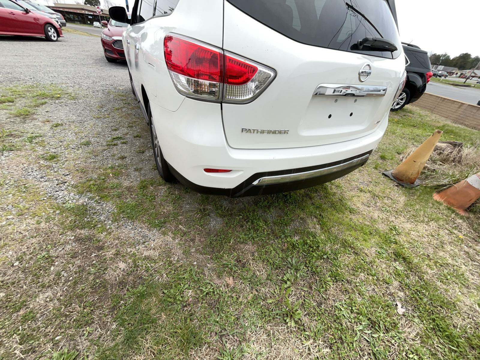 2014 Nissan Pathfinder S AWD