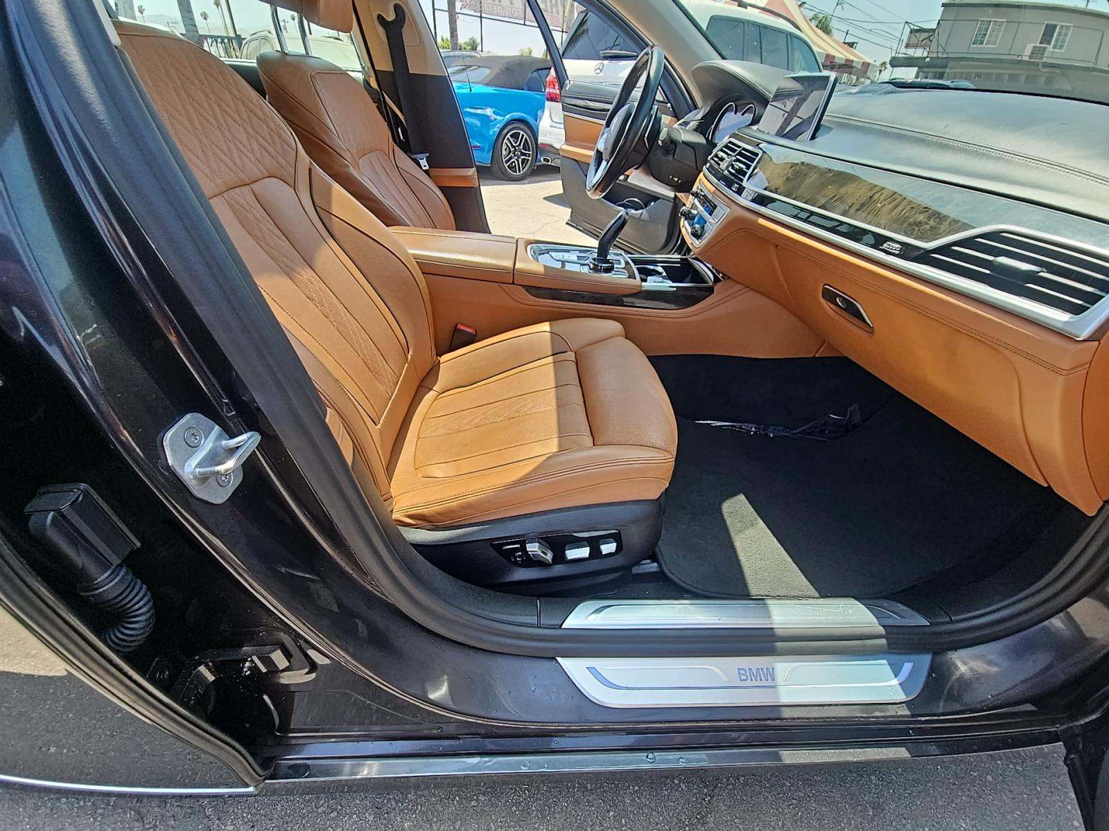 2018 BMW 7 Series 750i xDrive AWD