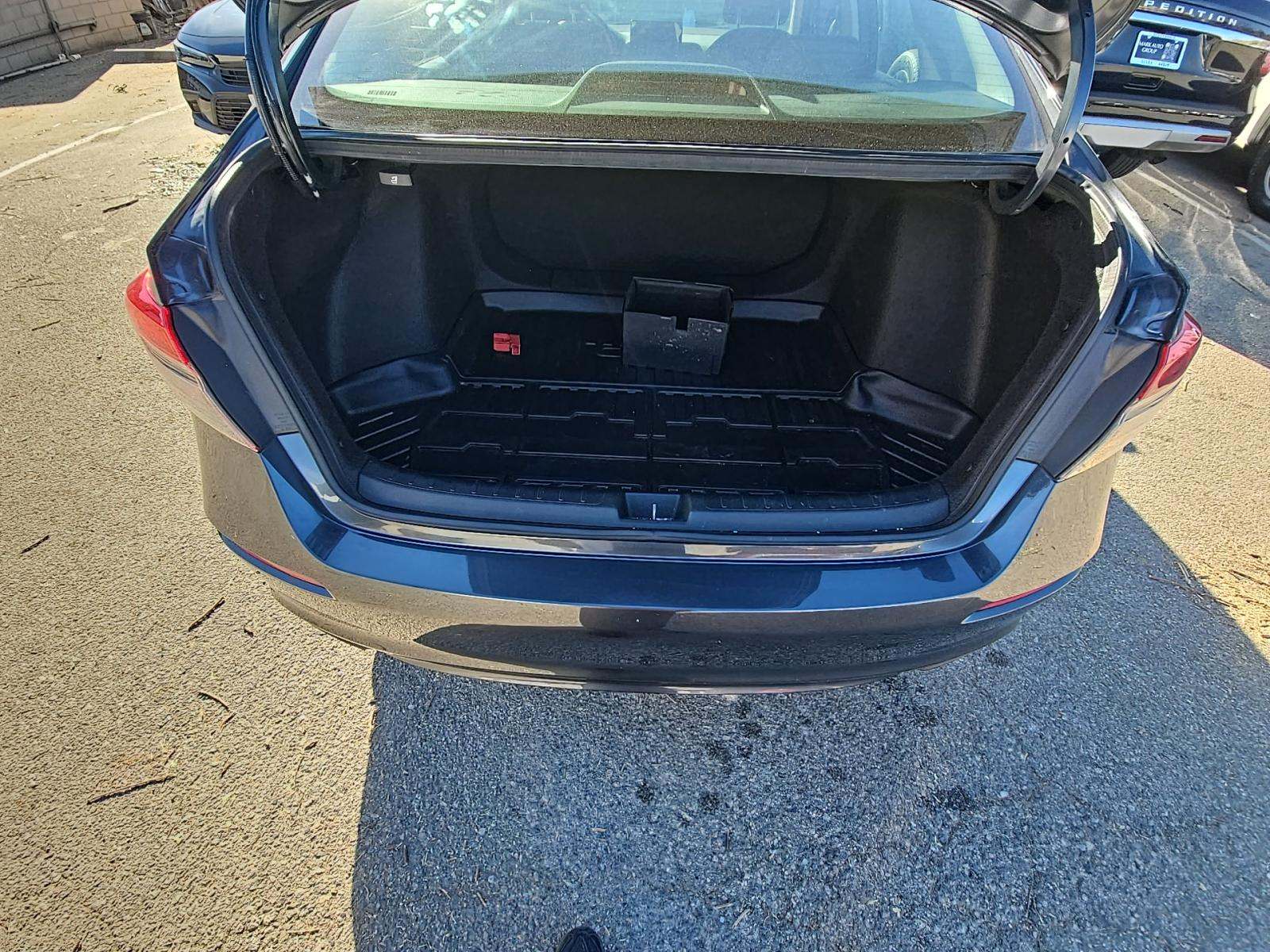 2023 Honda Civic  LX FWD