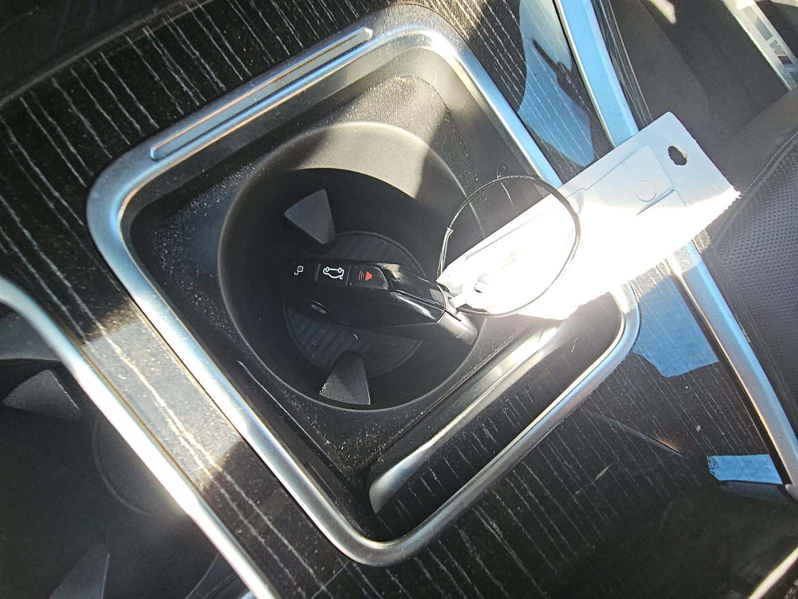 2023 BMW 7 Series 740i RWD