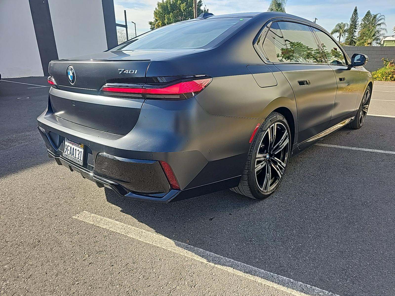 2023 BMW 7 Series 740i RWD