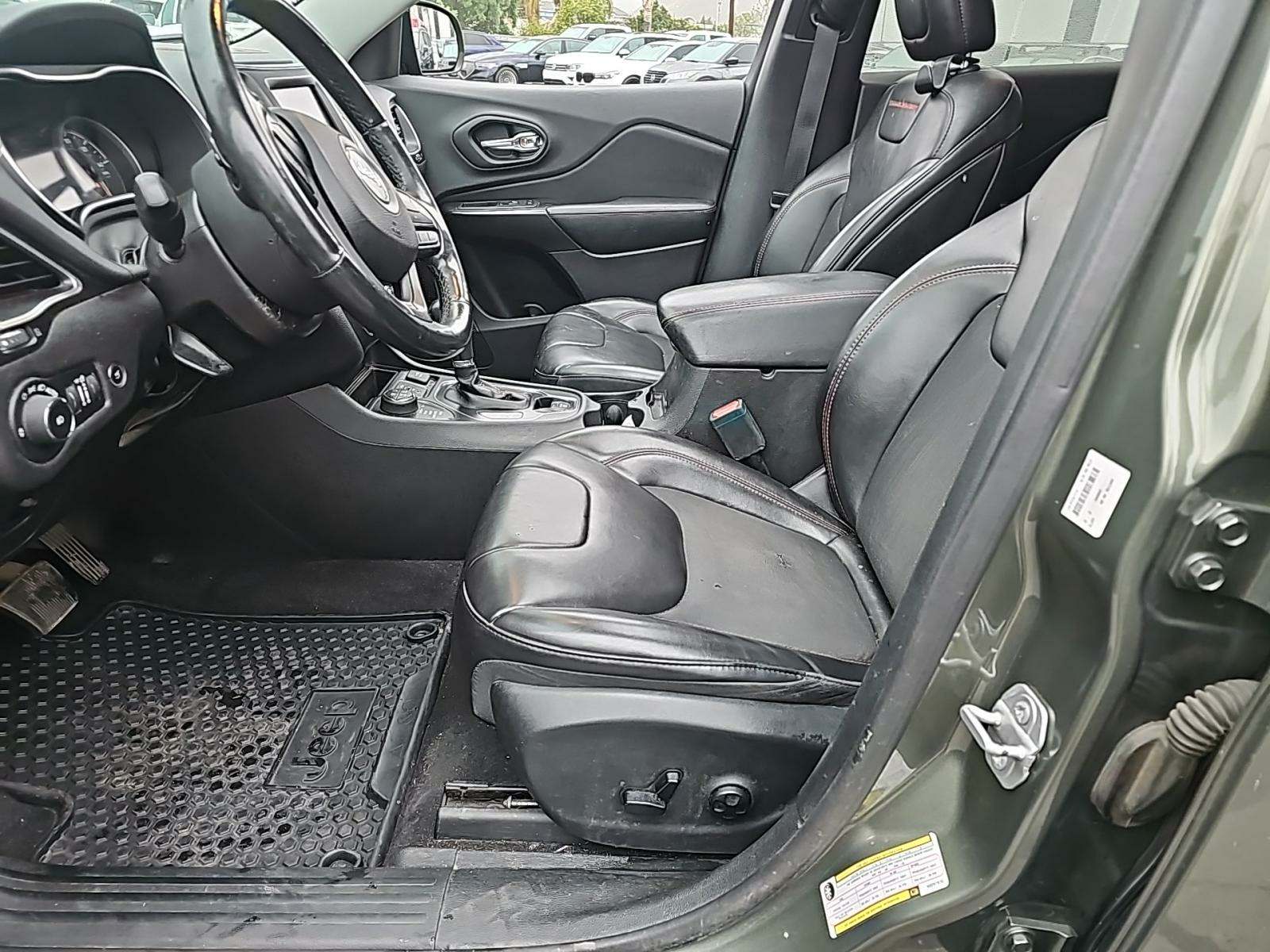 2019 Jeep Cherokee Trailhawk AWD