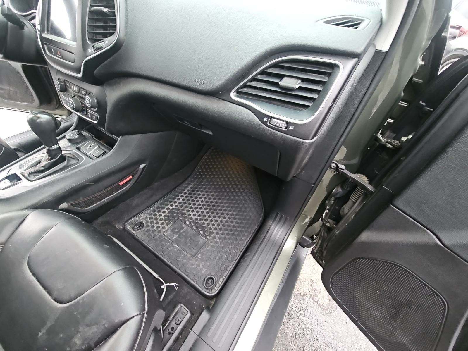 2019 Jeep Cherokee Trailhawk AWD