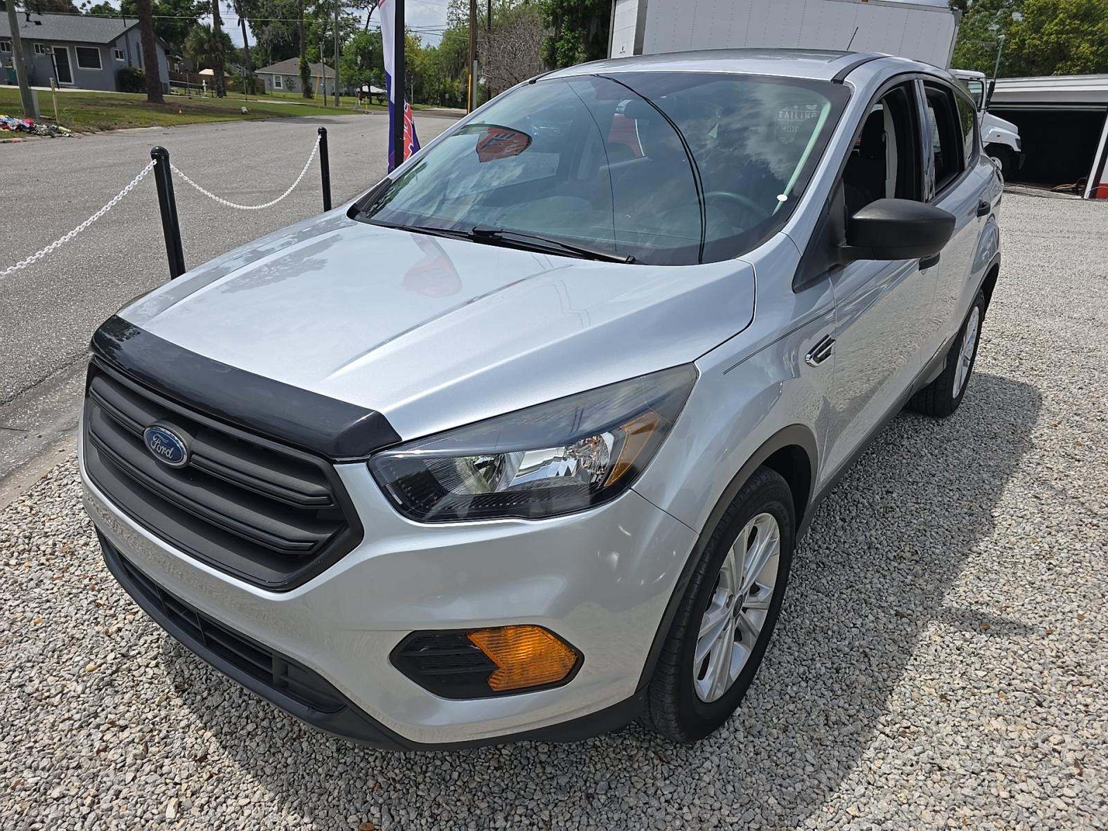FORD ESCAPE - 1