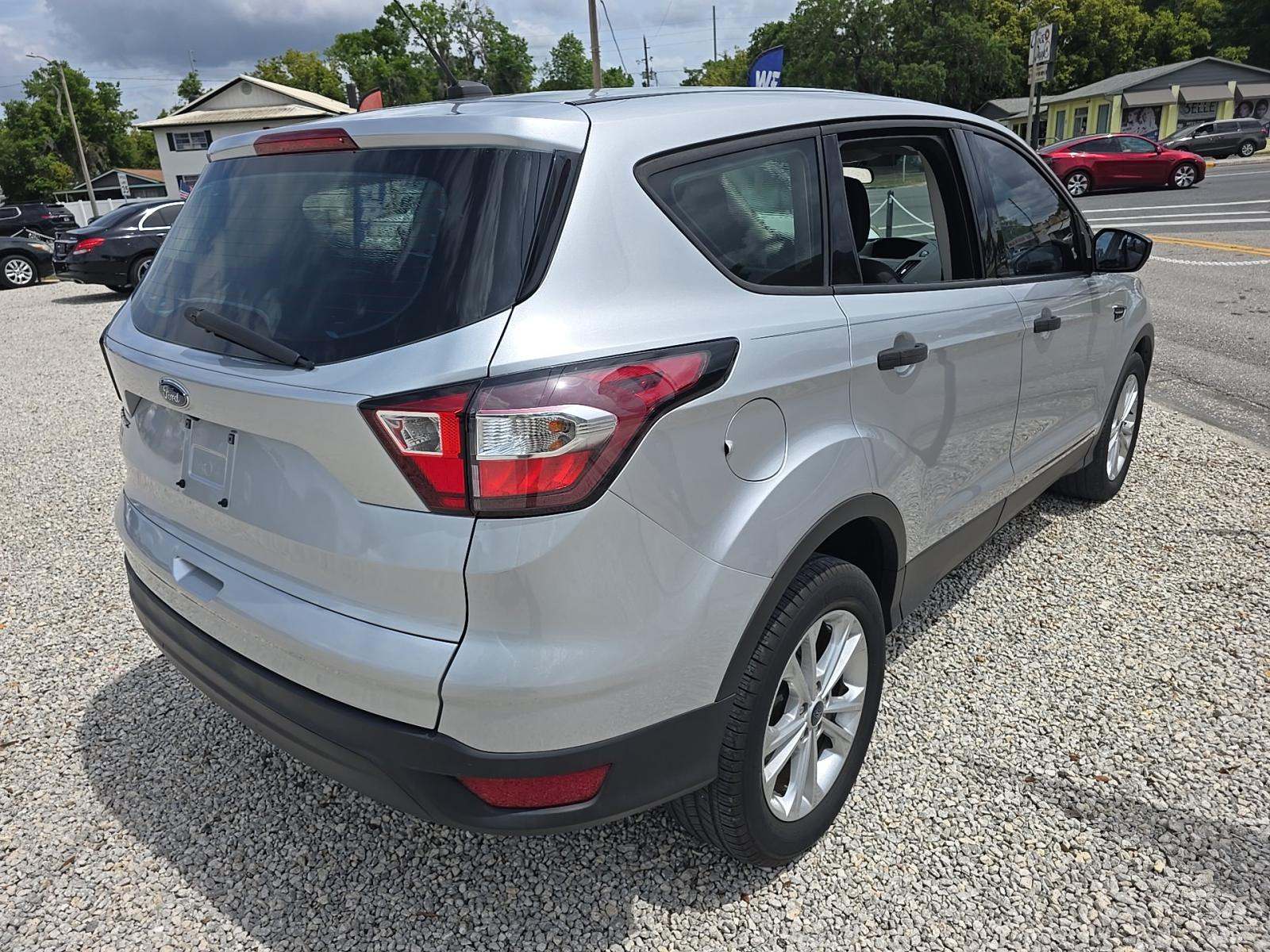 FORD ESCAPE - 3