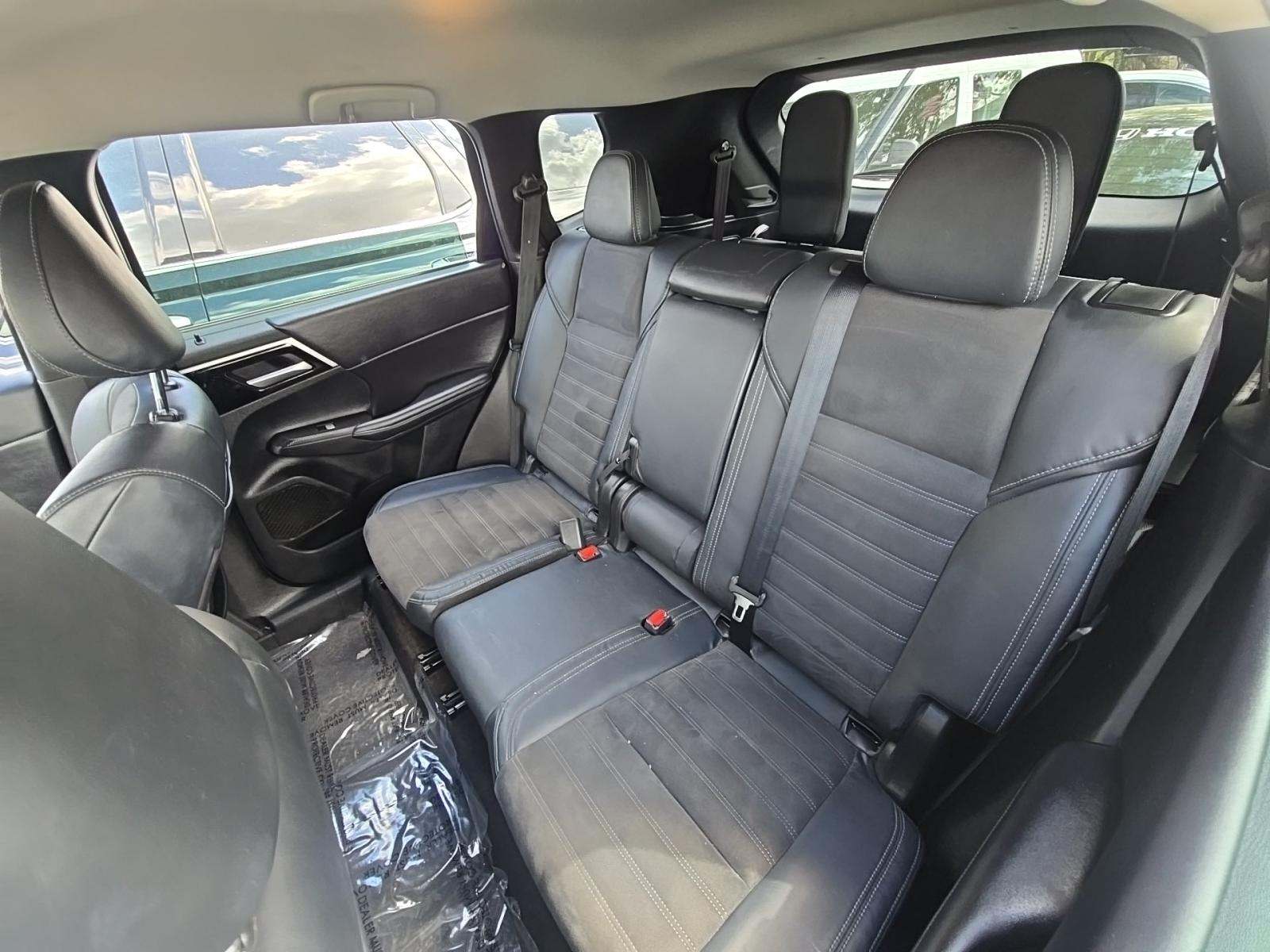 2023 Mitsubishi Outlander SE FWD