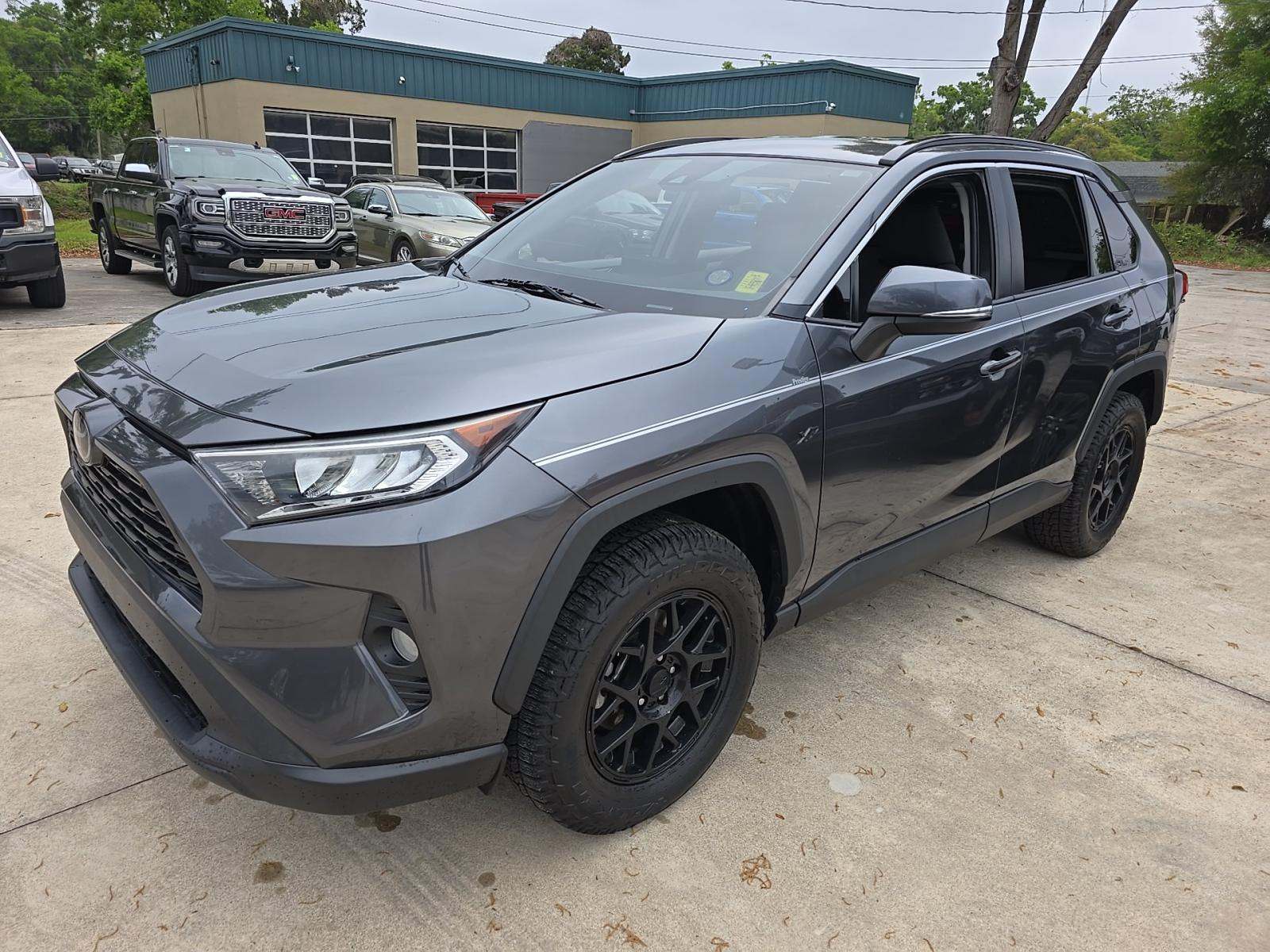 2021 Toyota RAV4 XLE FWD