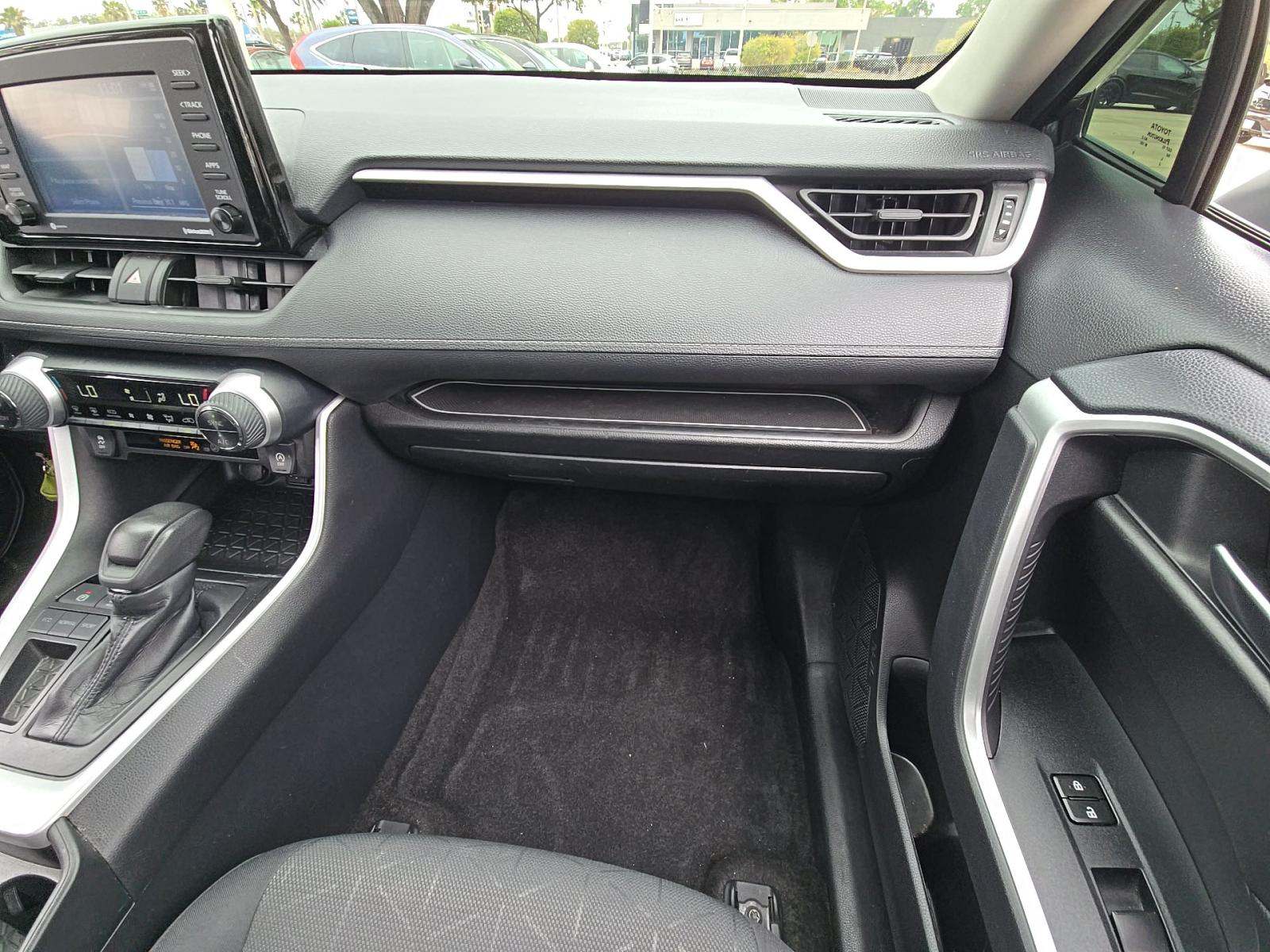 2021 Toyota RAV4 XLE FWD