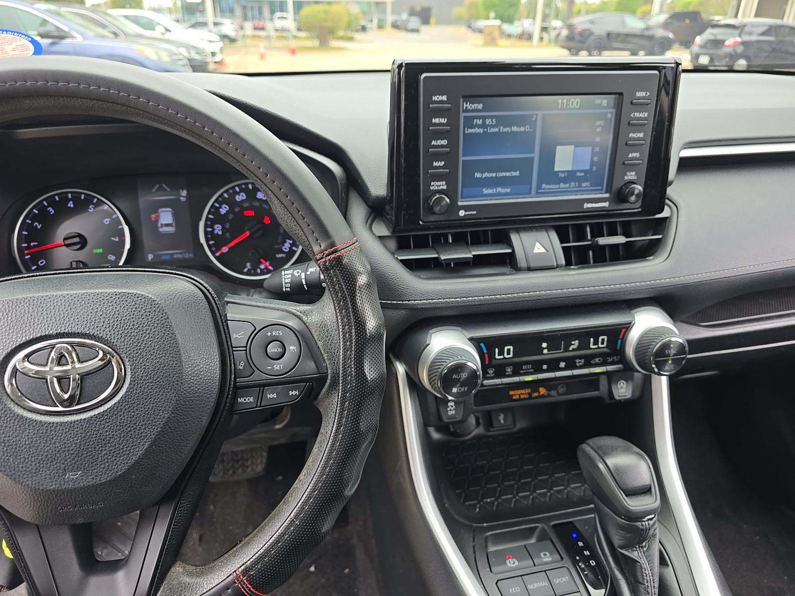 2021 Toyota RAV4 XLE FWD