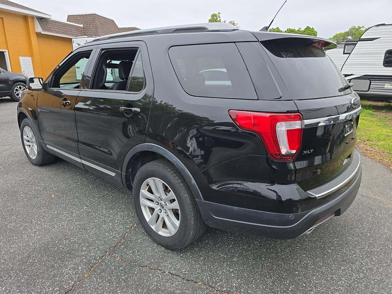 FORD EXPLORER - 2