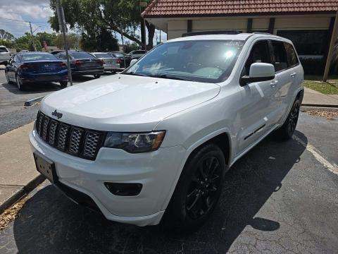JEEP LAREDO ALTITUDE EDITION - 1