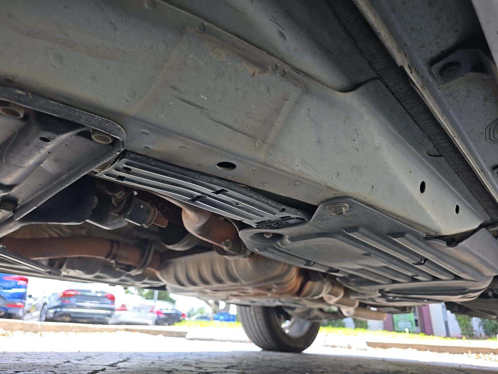 JEEP LAREDO ALTITUDE EDITION - 7