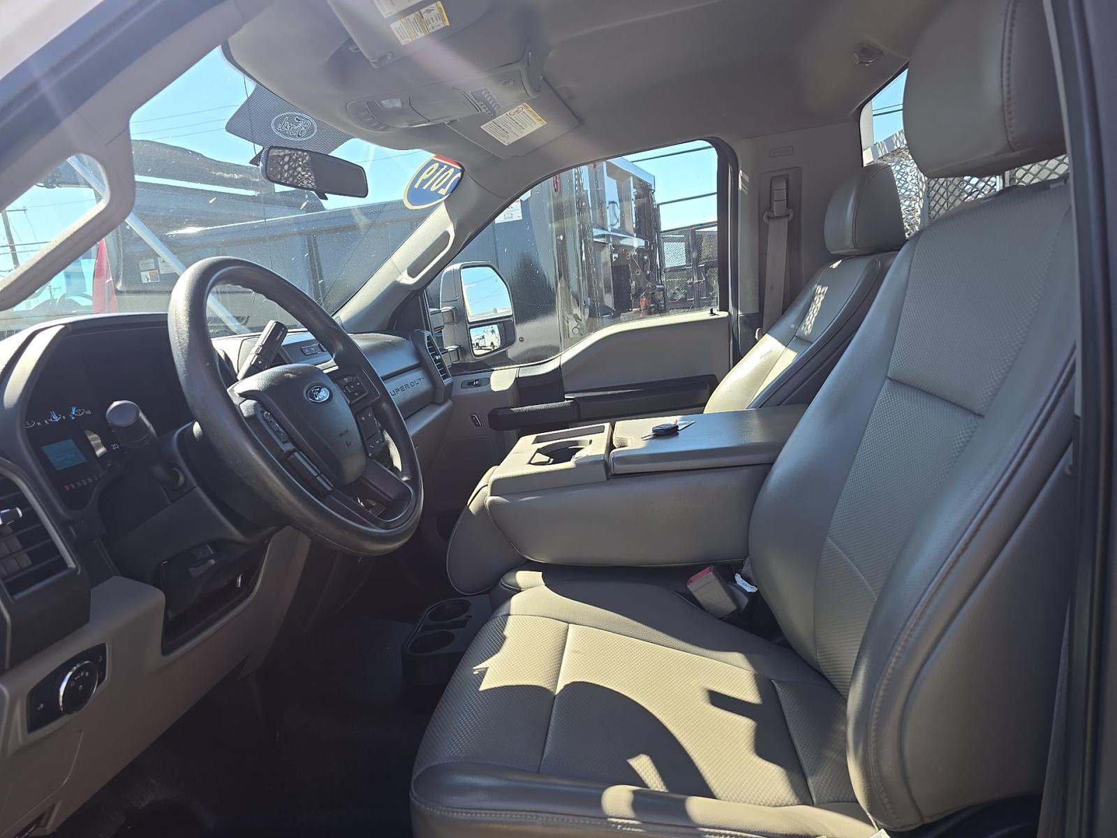 FORD F-450 - 2
