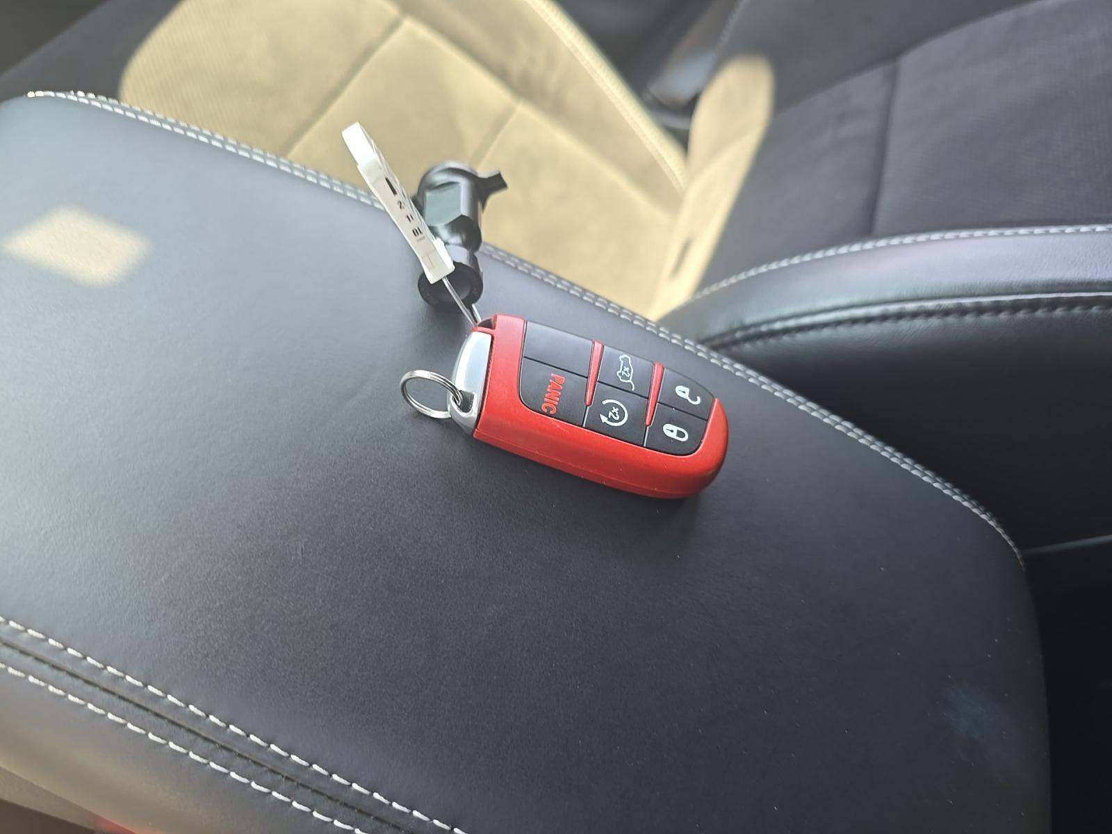 DODGE CHALLENGER - 4