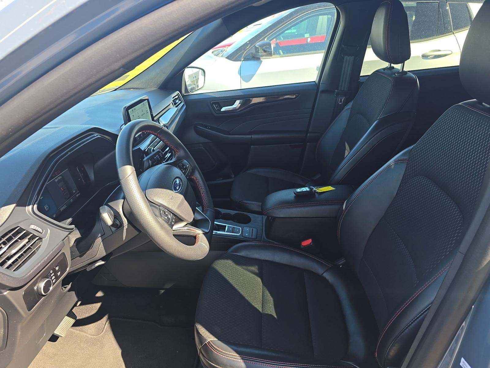 2025 Ford Escape ST-Line FWD