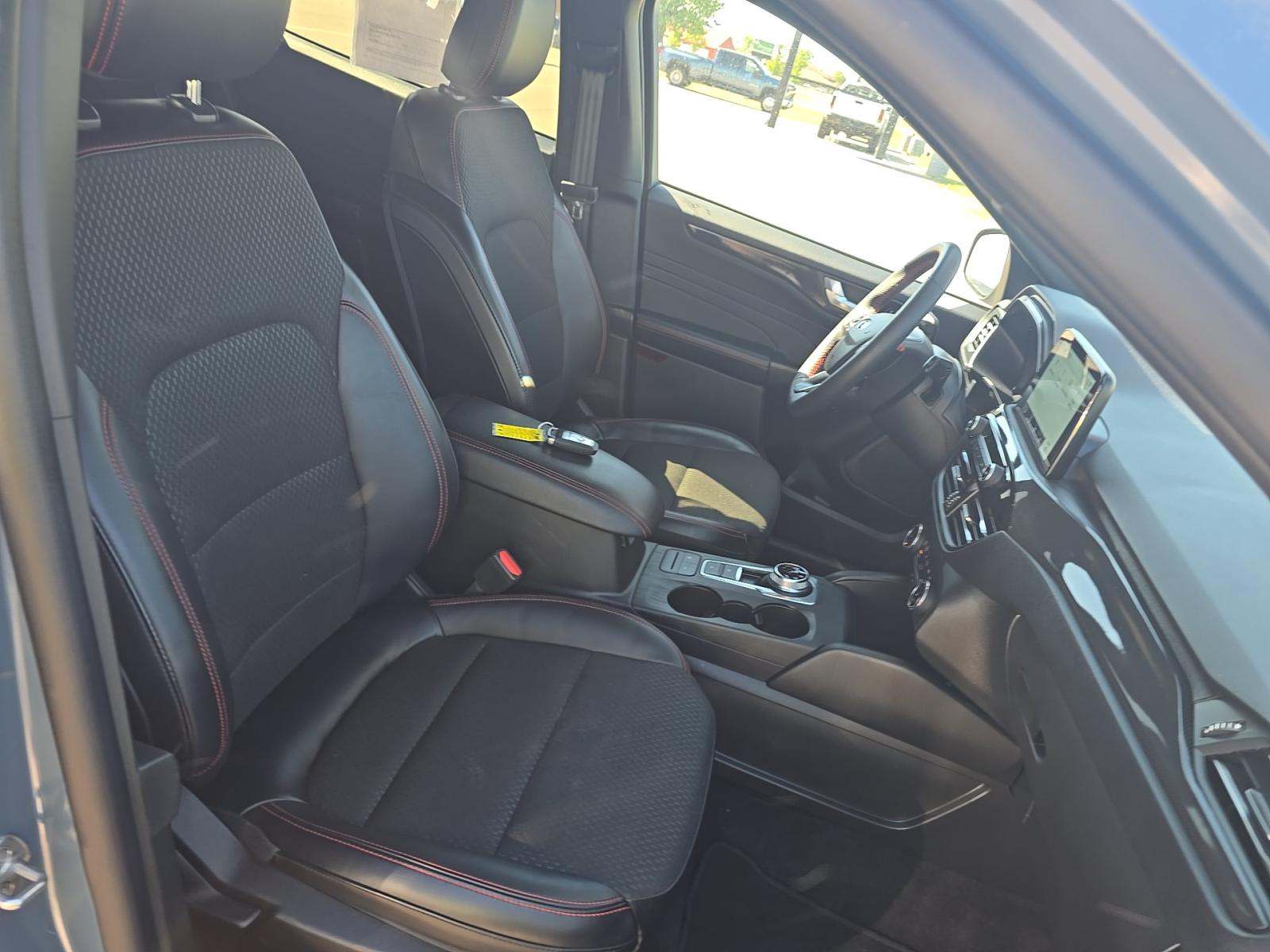 2025 Ford Escape ST-Line FWD