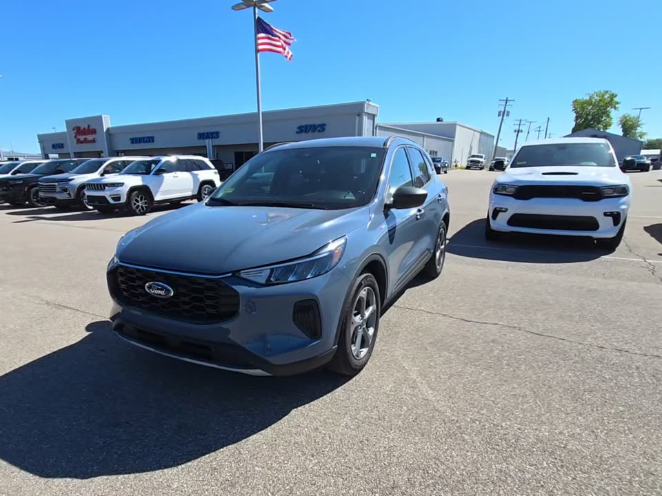2025 Ford Escape ST-Line FWD