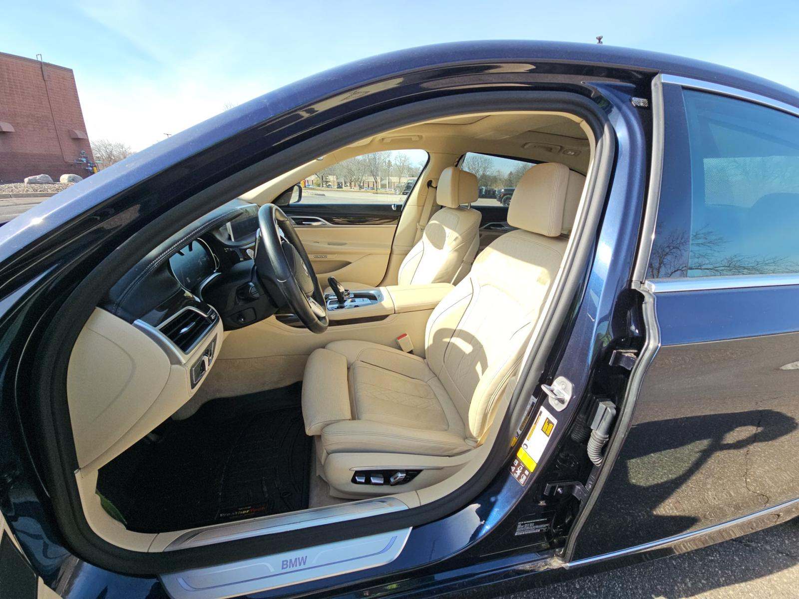 2017 BMW 7 Series 740i xDrive AWD