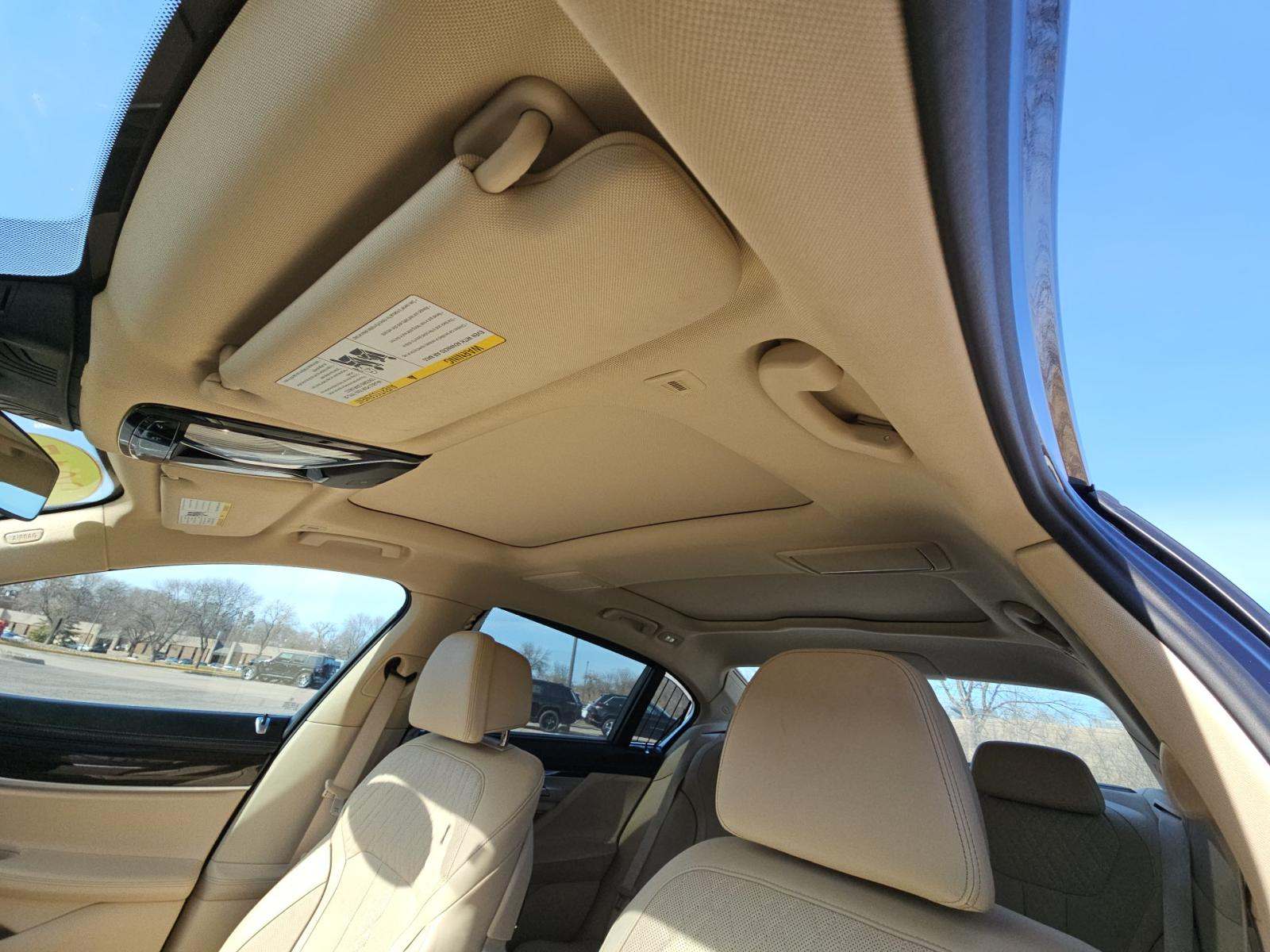 2017 BMW 7 Series 740i xDrive AWD