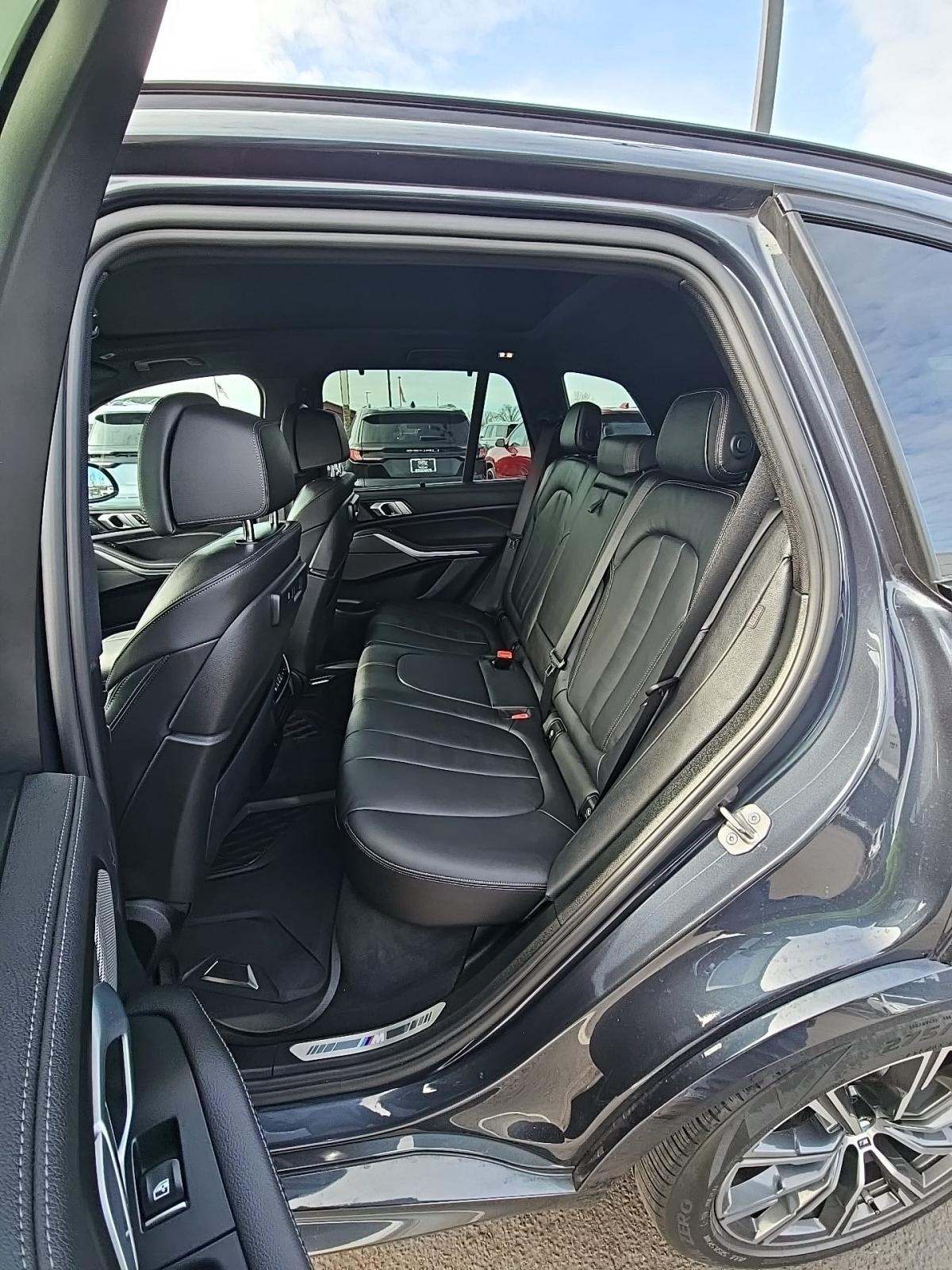 2021 BMW X5 M50i AWD