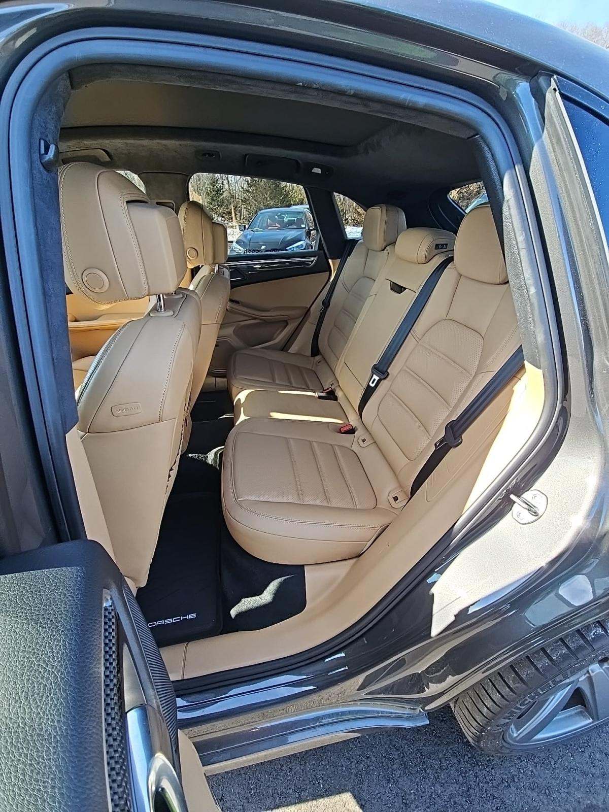 2018 Porsche Macan Turbo AWD