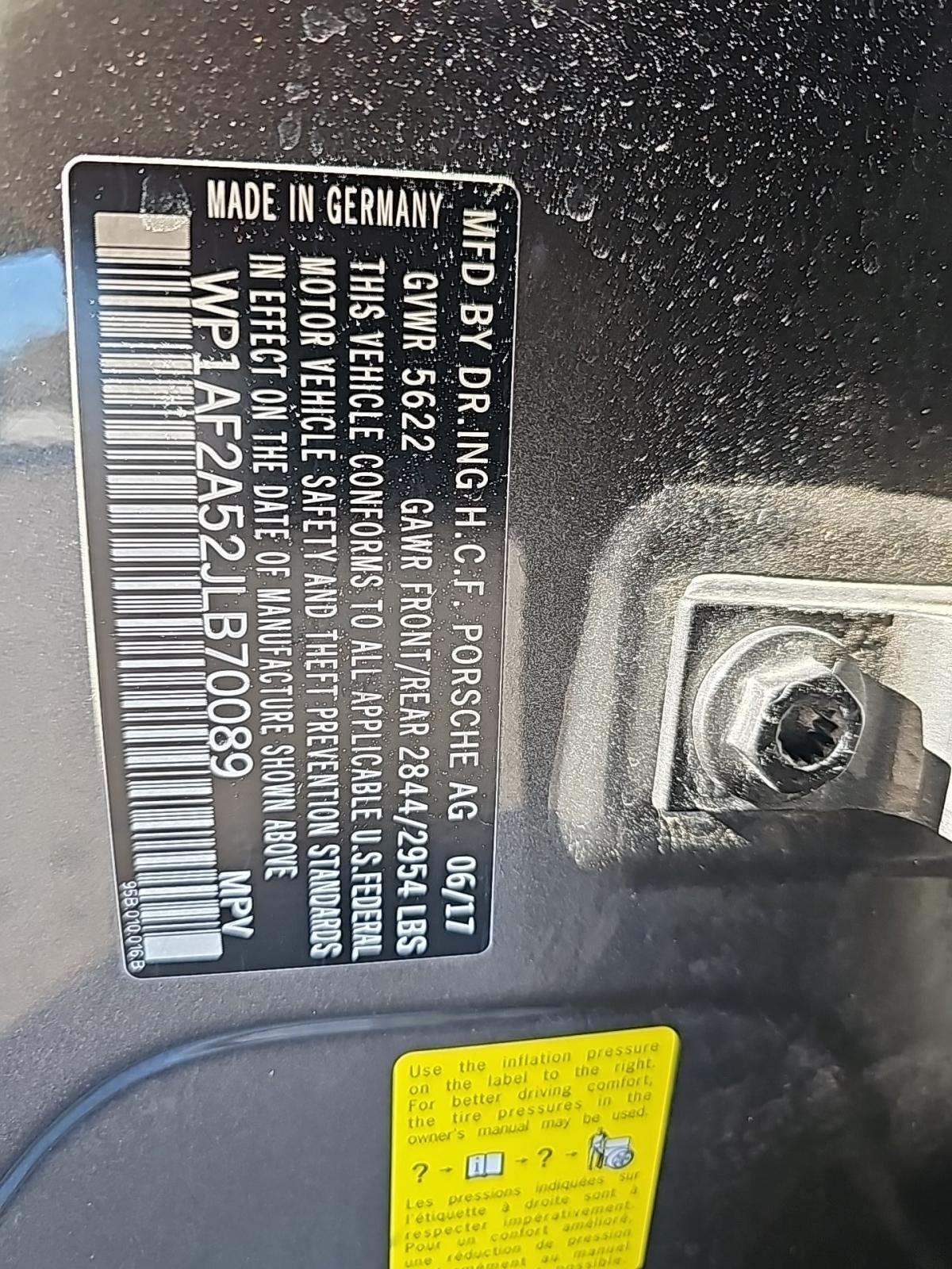 2018 Porsche Macan Turbo AWD