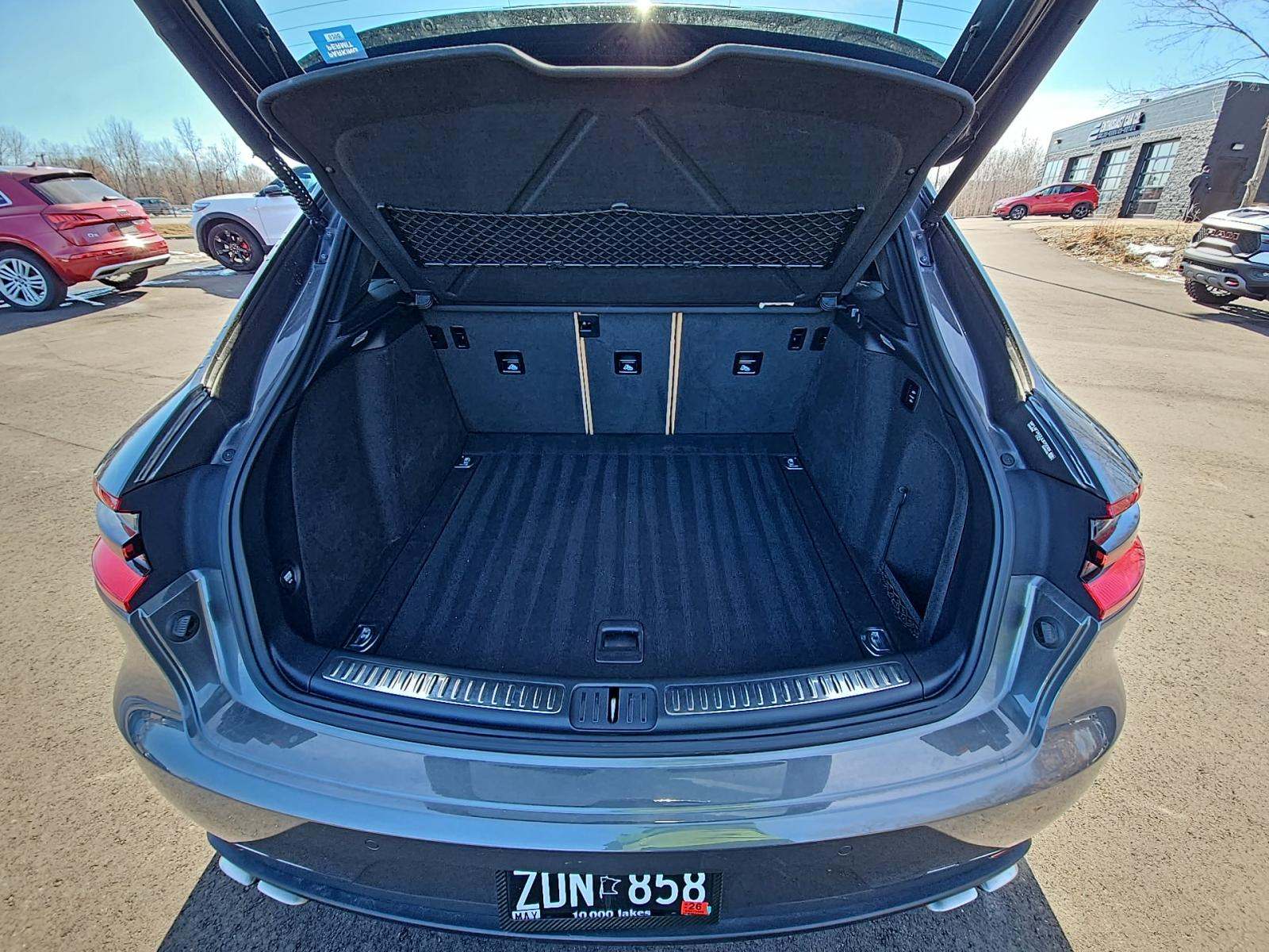 2018 Porsche Macan Turbo AWD