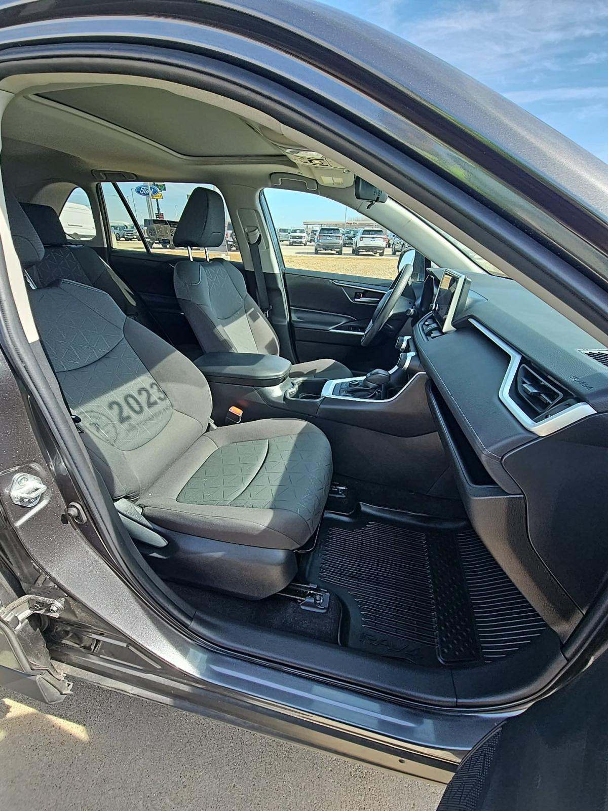 2023 Toyota RAV4 Hybrid XLE AWD