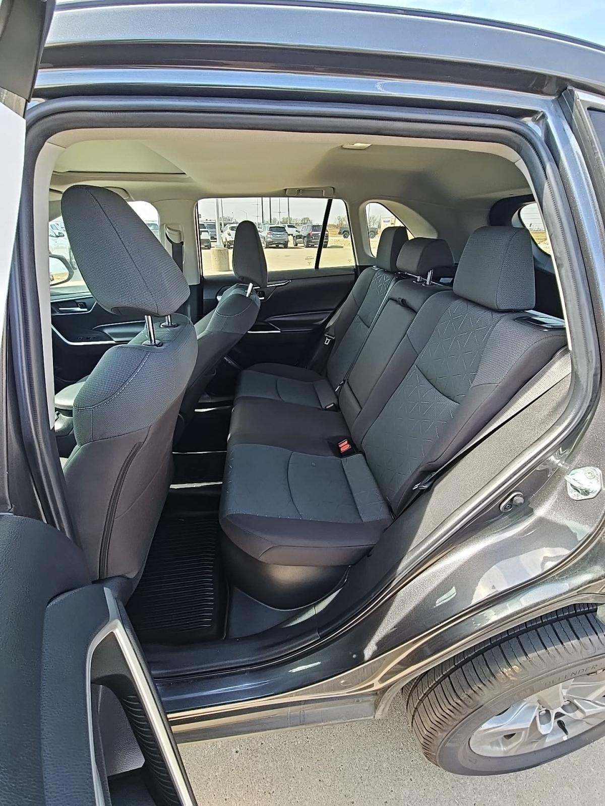 2023 Toyota RAV4 Hybrid XLE AWD