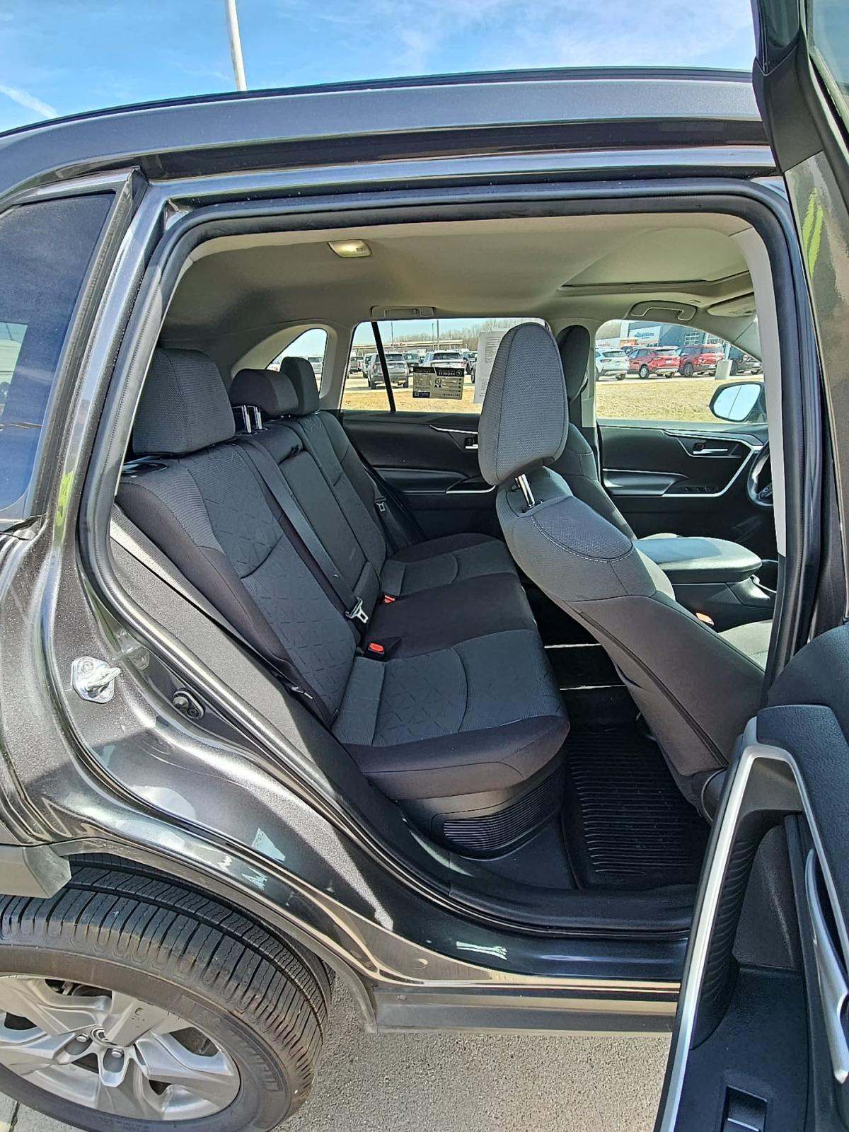 2023 Toyota RAV4 Hybrid XLE AWD