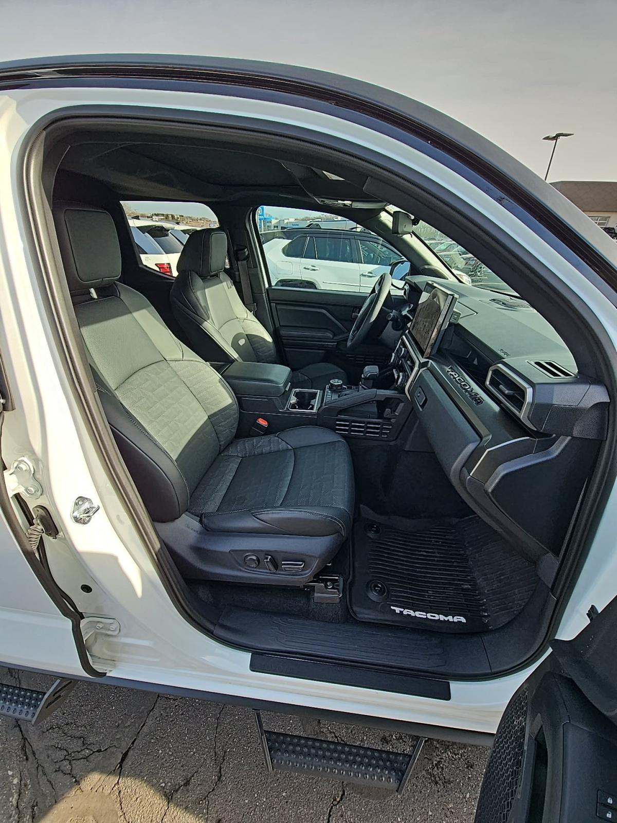 2025 Toyota Tacoma TRD Off-Road AWD