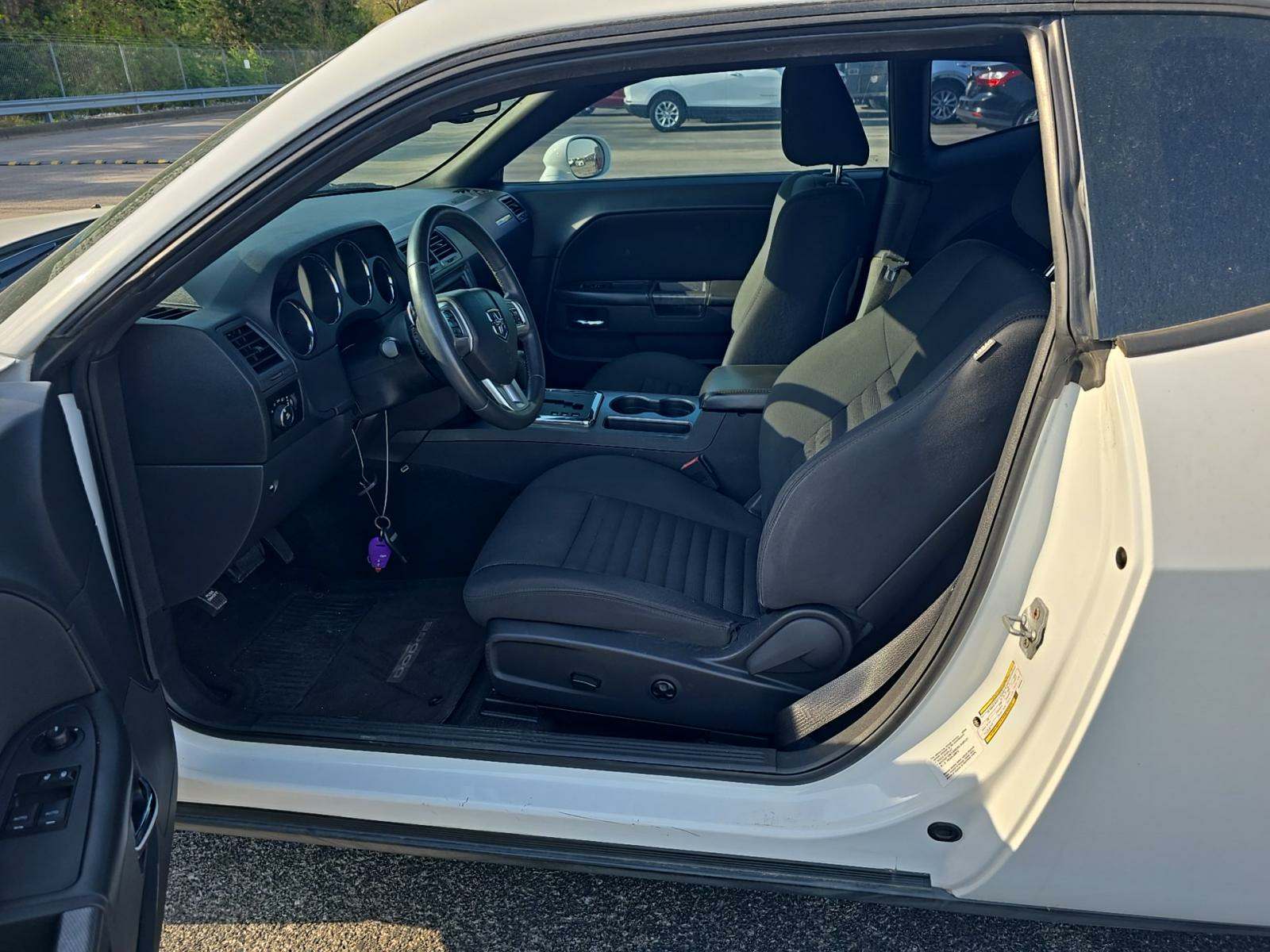 2013 Dodge Challenger R/T RWD