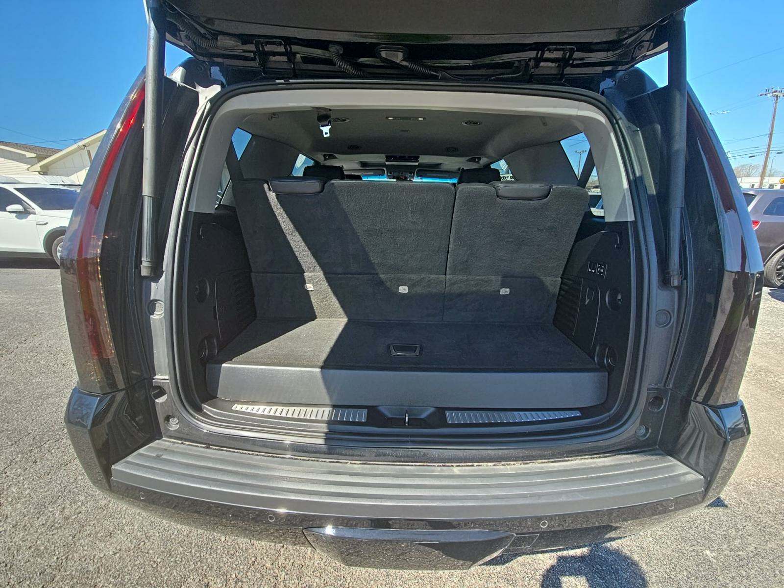 2020 Cadillac Escalade Luxury AWD