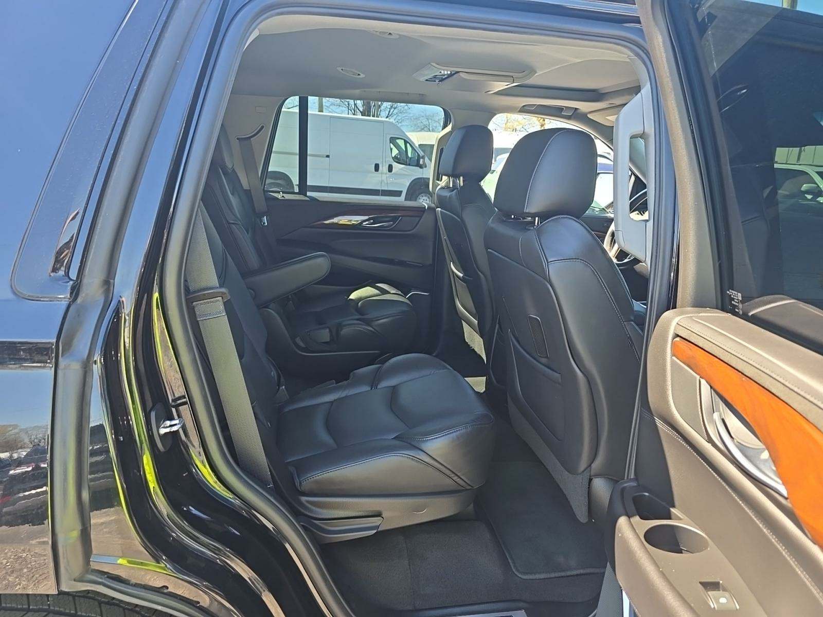 2020 Cadillac Escalade Luxury AWD