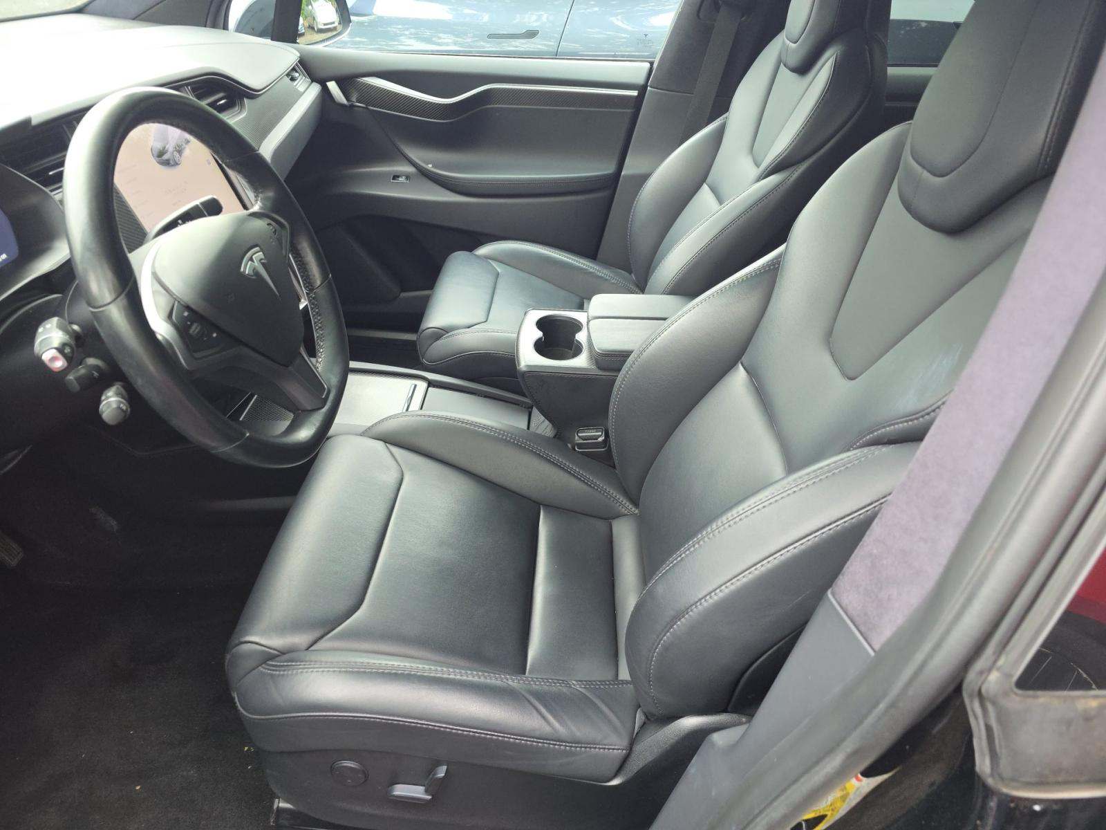 TESLA MODEL X - 6