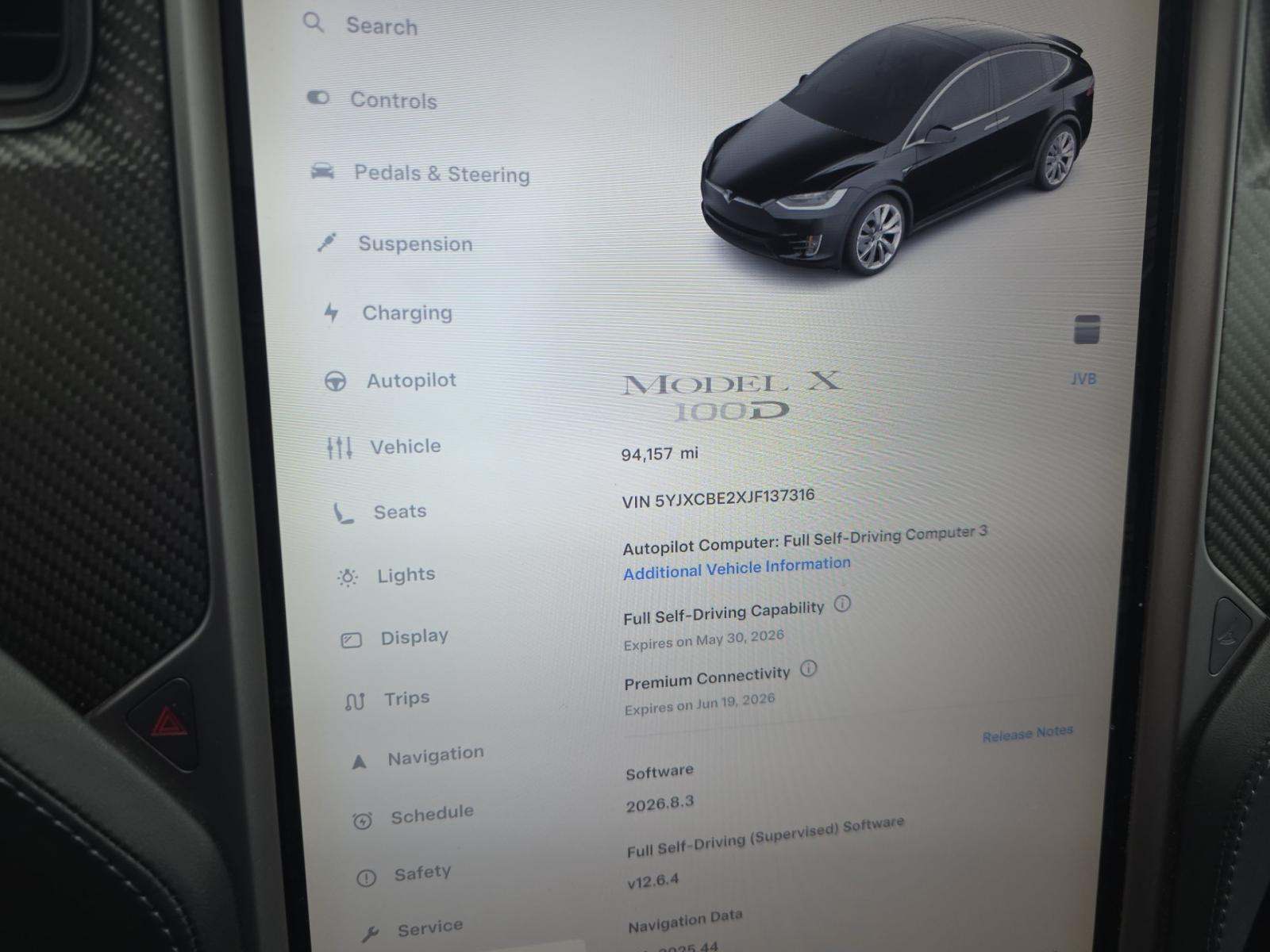 TESLA MODEL X - 7