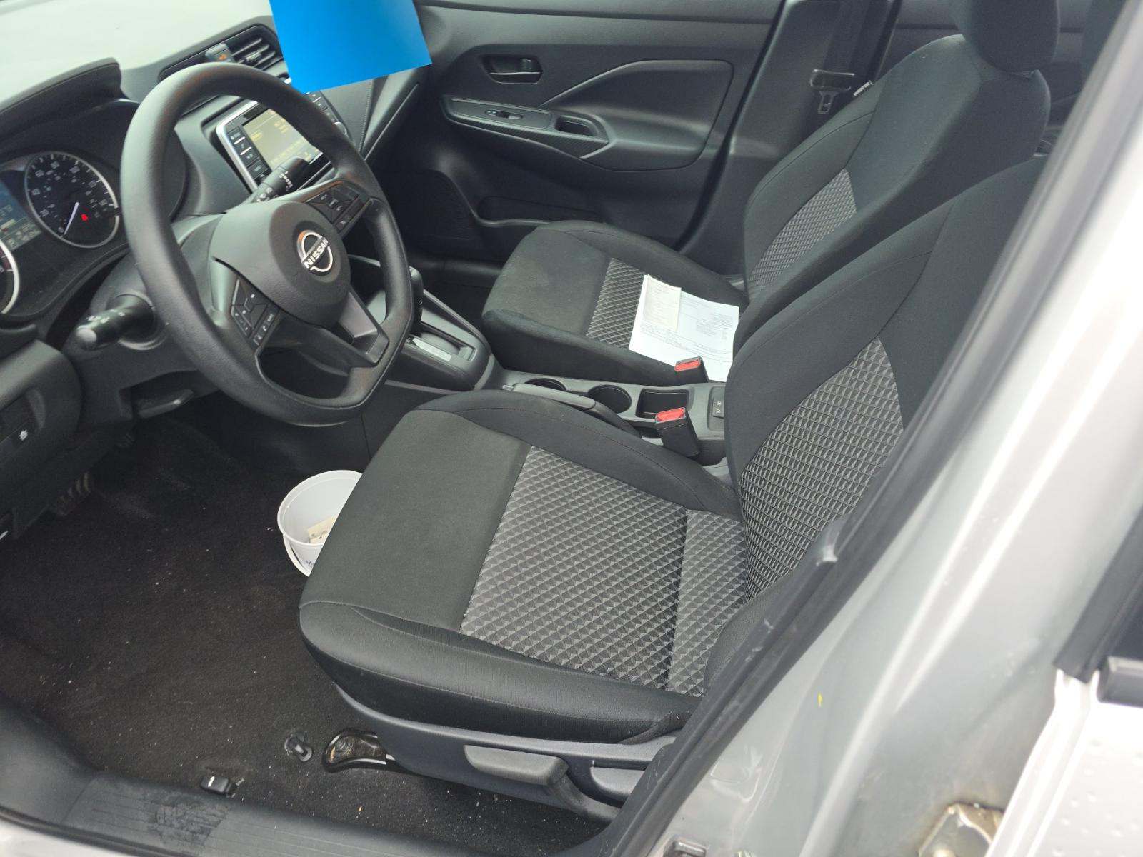 NISSAN VERSA - 6