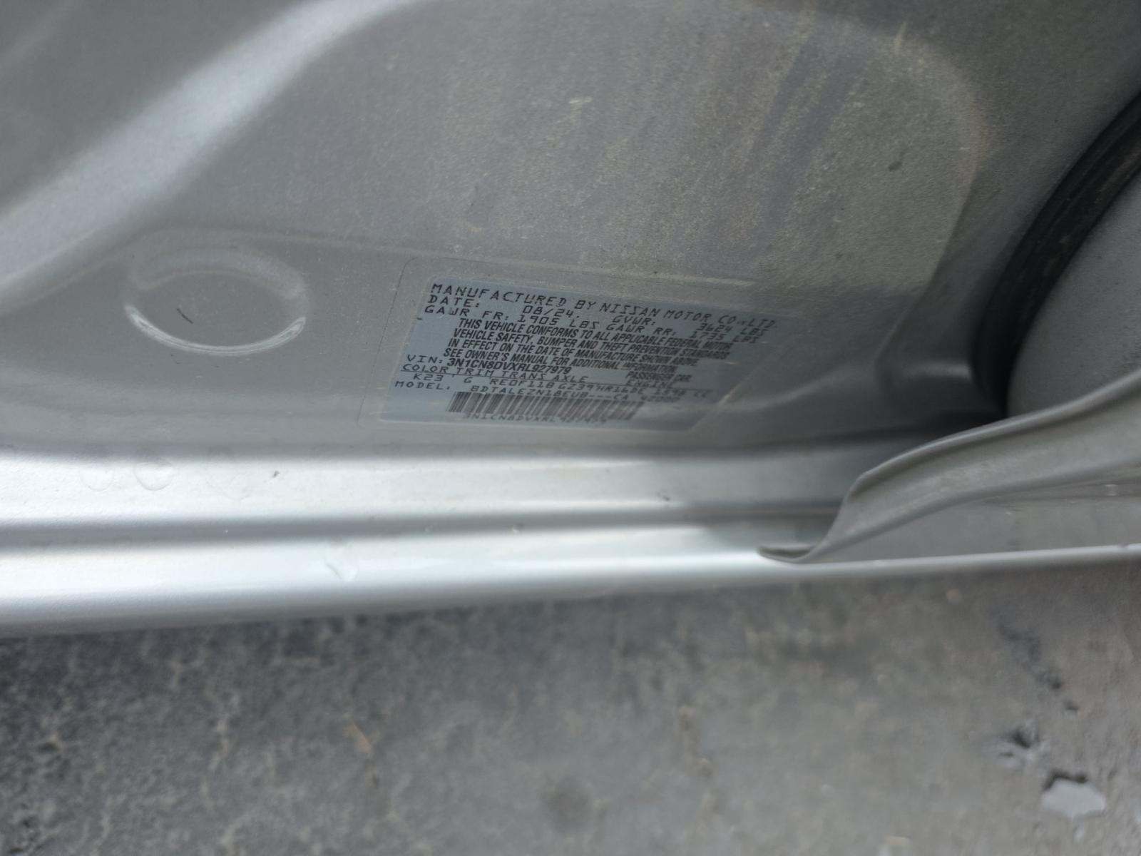 NISSAN VERSA - 5