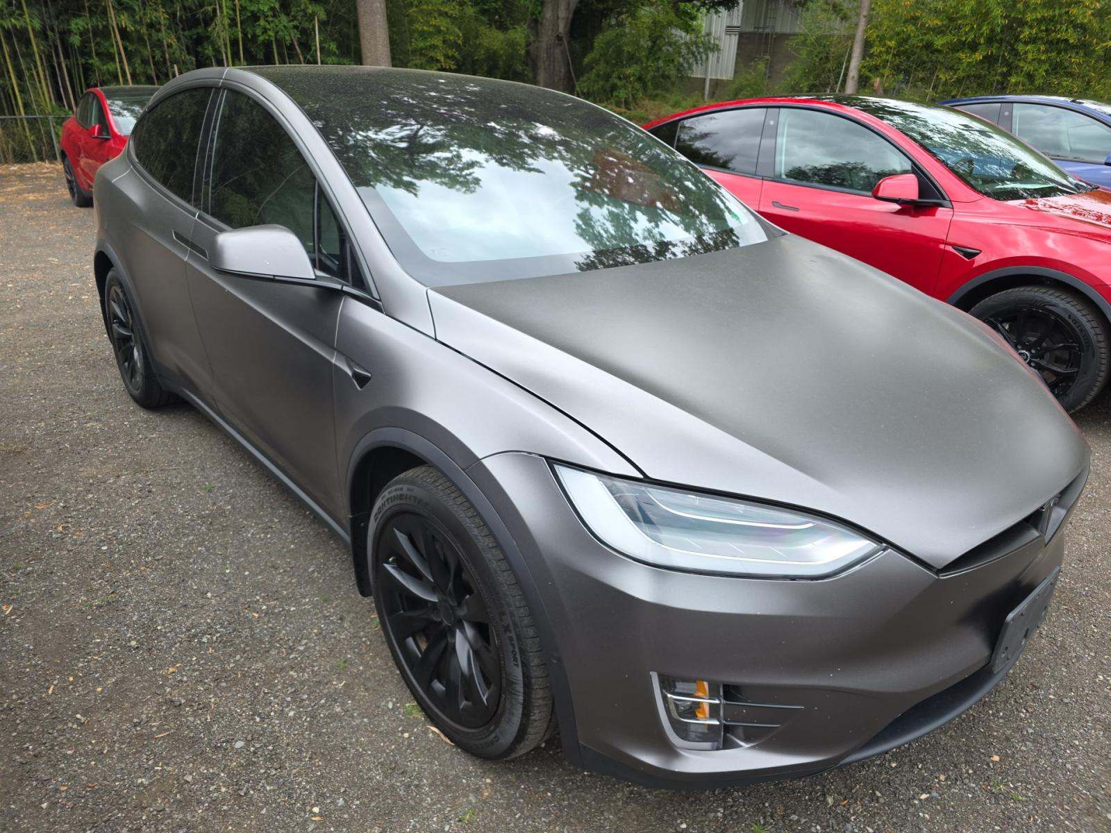 TESLA MODEL X - 4
