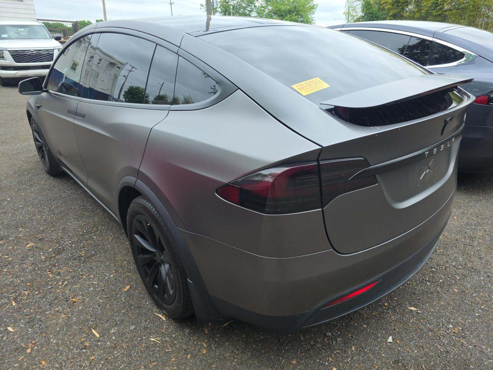 TESLA MODEL X - 2