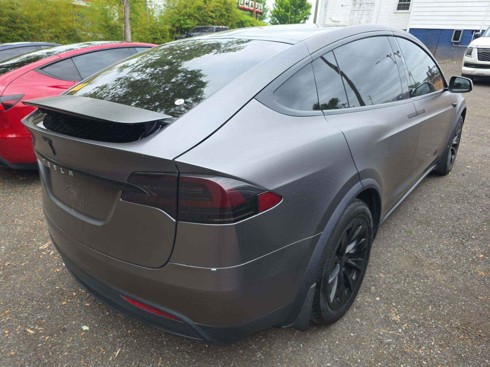 TESLA MODEL X - 3