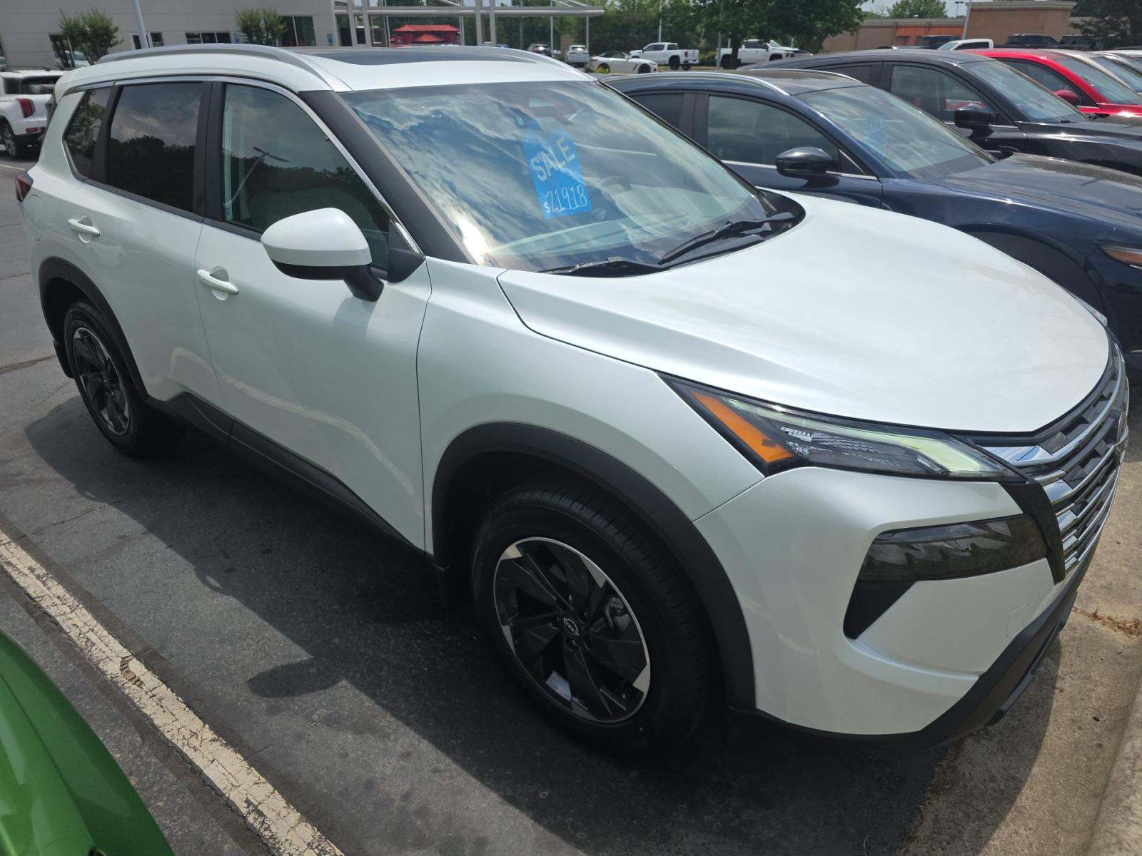 2024 Nissan Rogue SV FWD