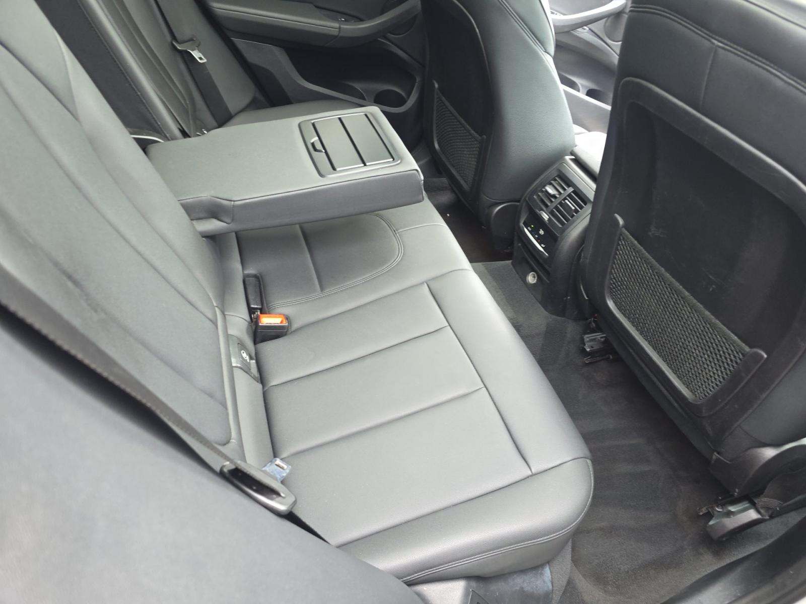 2019 BMW X3 sDrive30i RWD