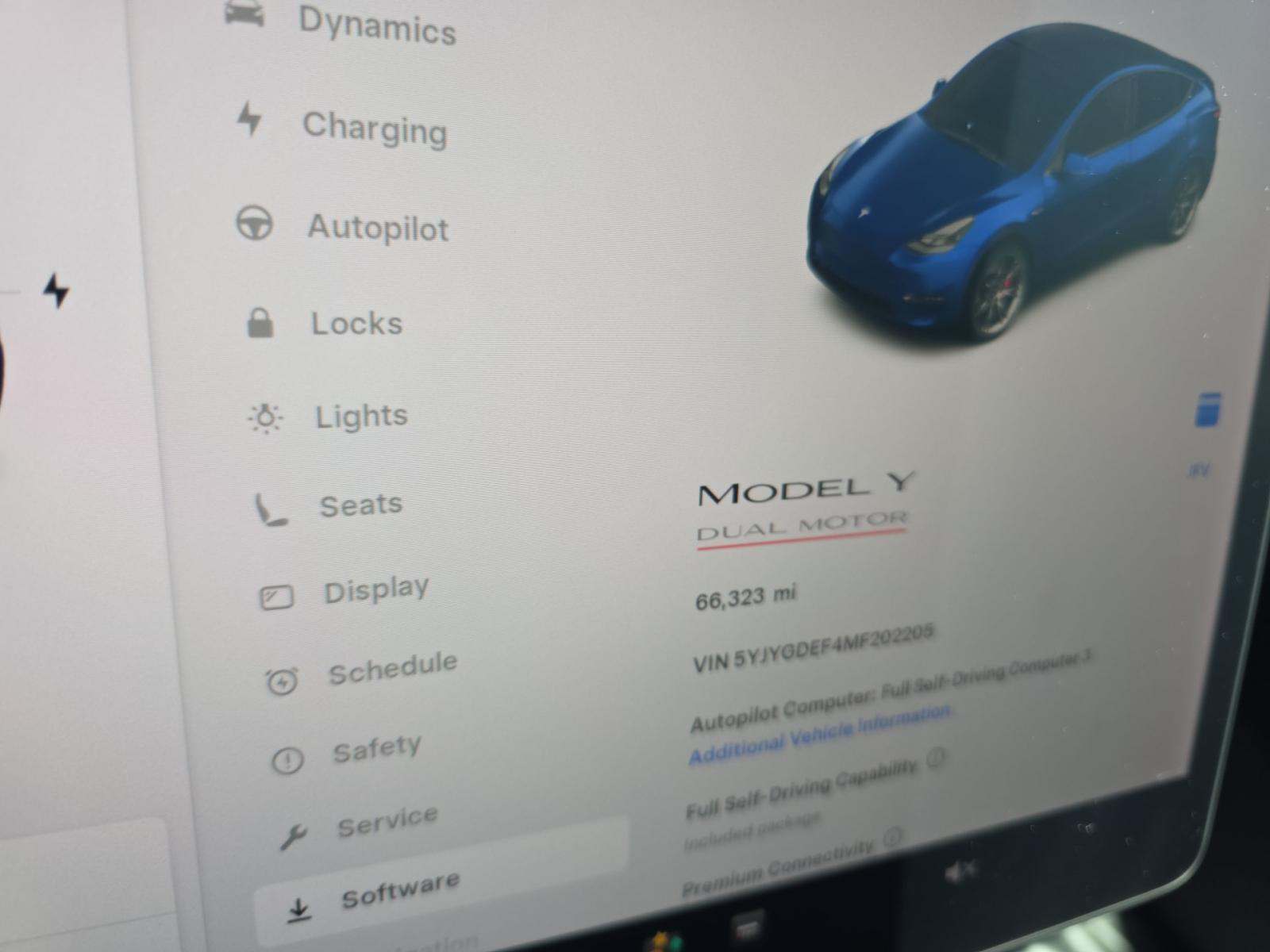 TESLA MODEL Y - 7