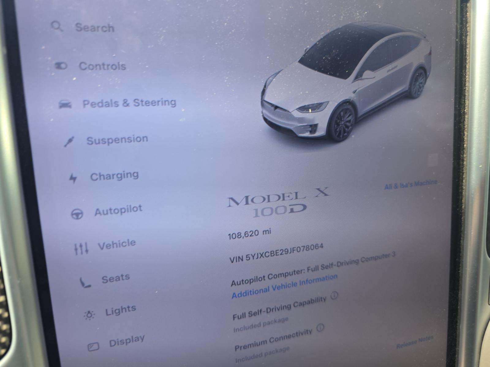 TESLA MODEL X - 7