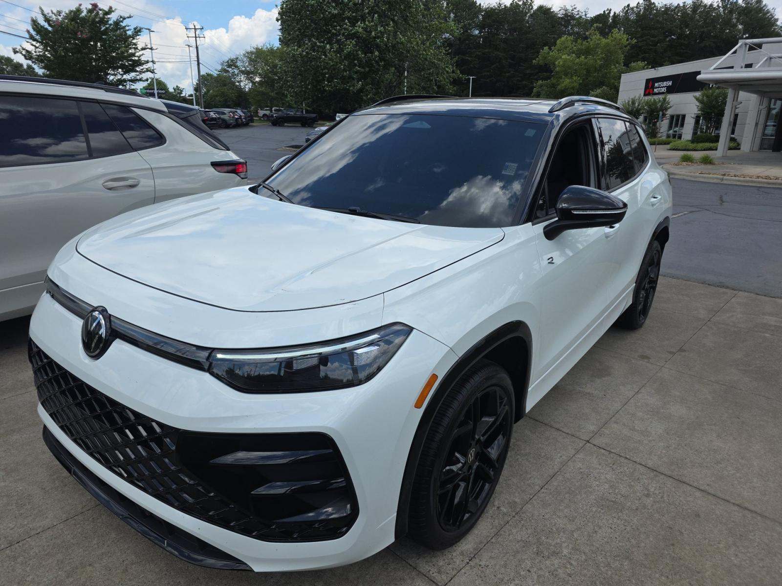 2025 Volkswagen Tiguan 2.0T SE R-Line Black AWD