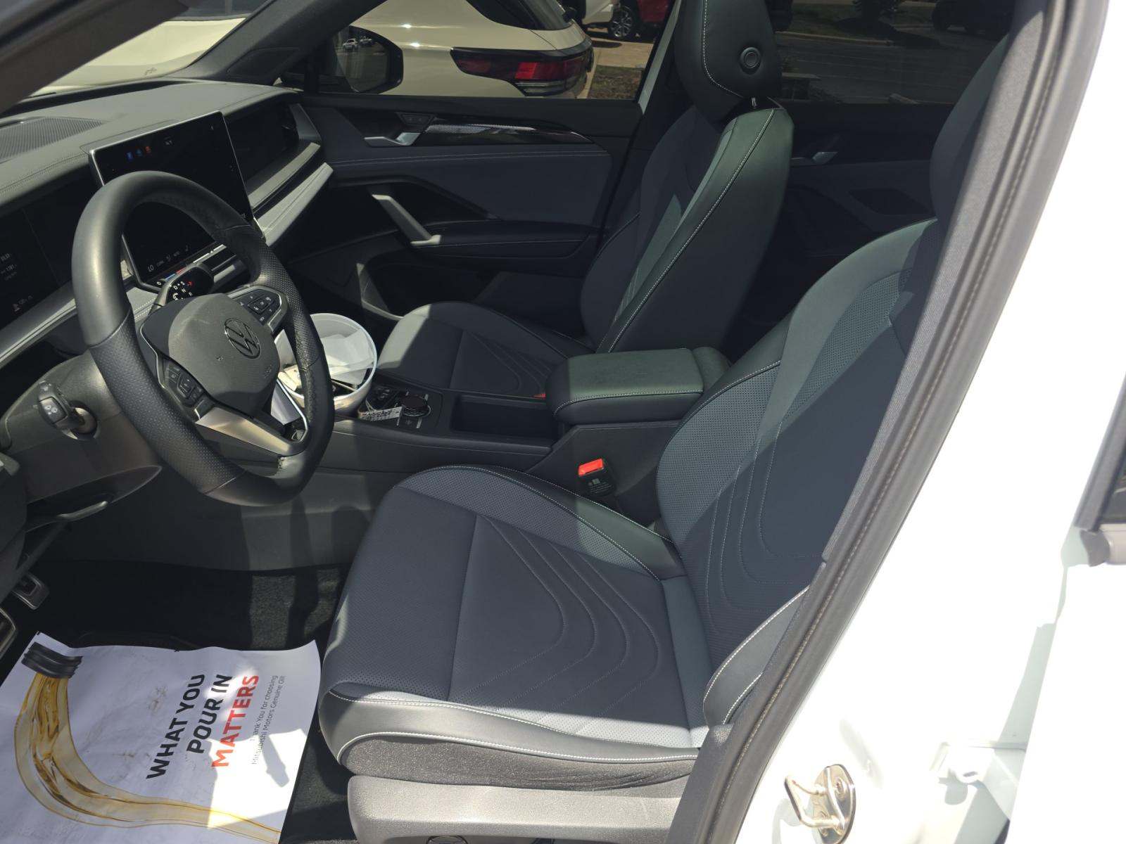 2025 Volkswagen Tiguan 2.0T SE R-Line Black AWD