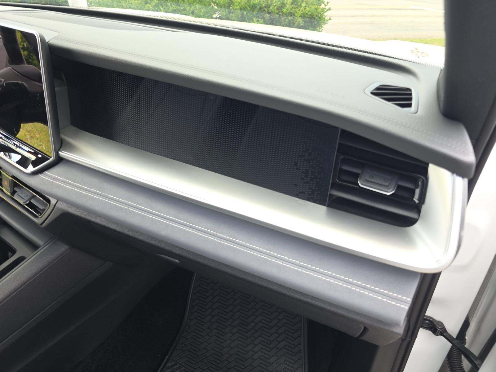 2025 Volkswagen Tiguan 2.0T SE R-Line Black AWD