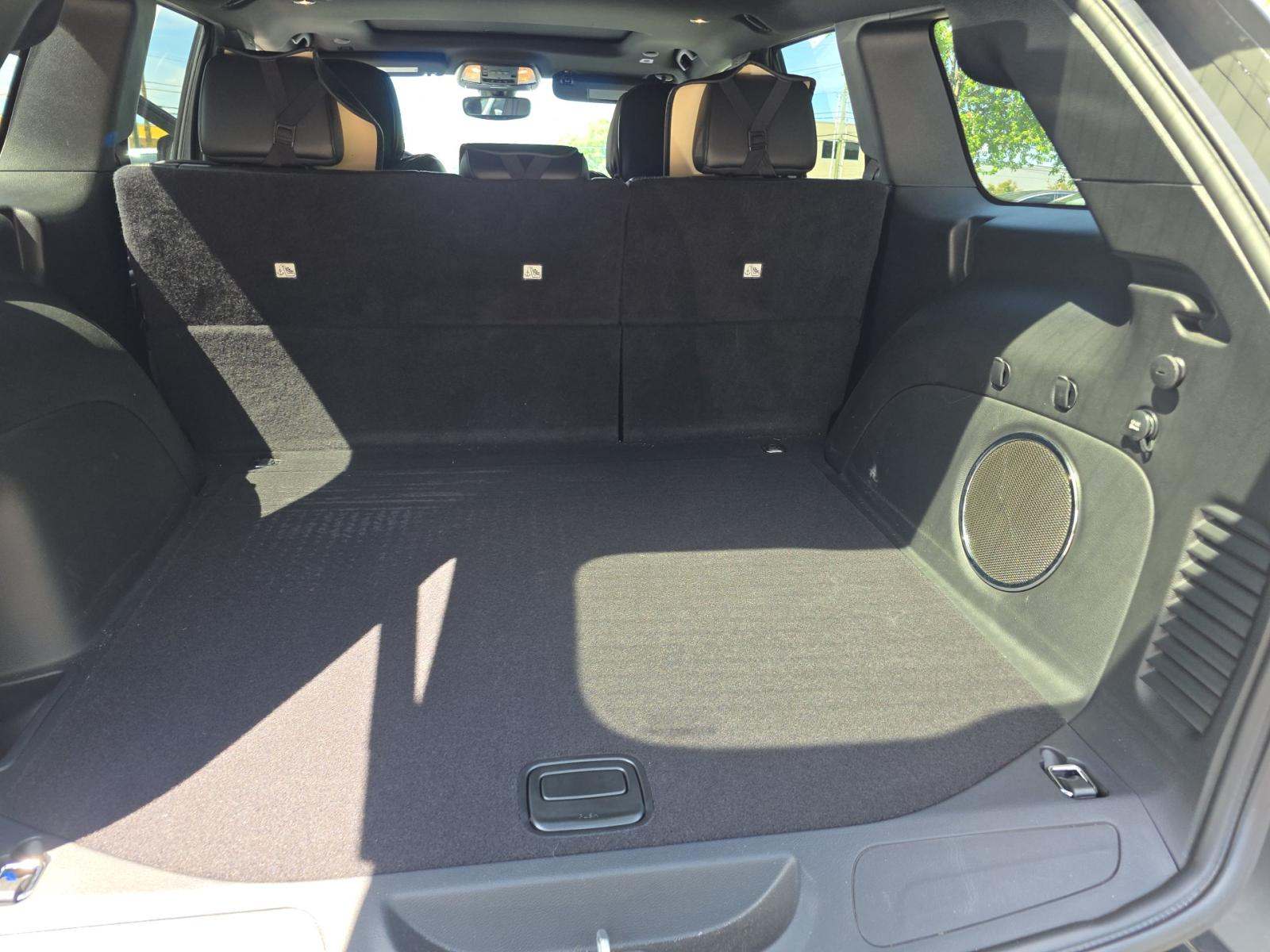2022 Jeep Grand Cherokee Laredo X RWD