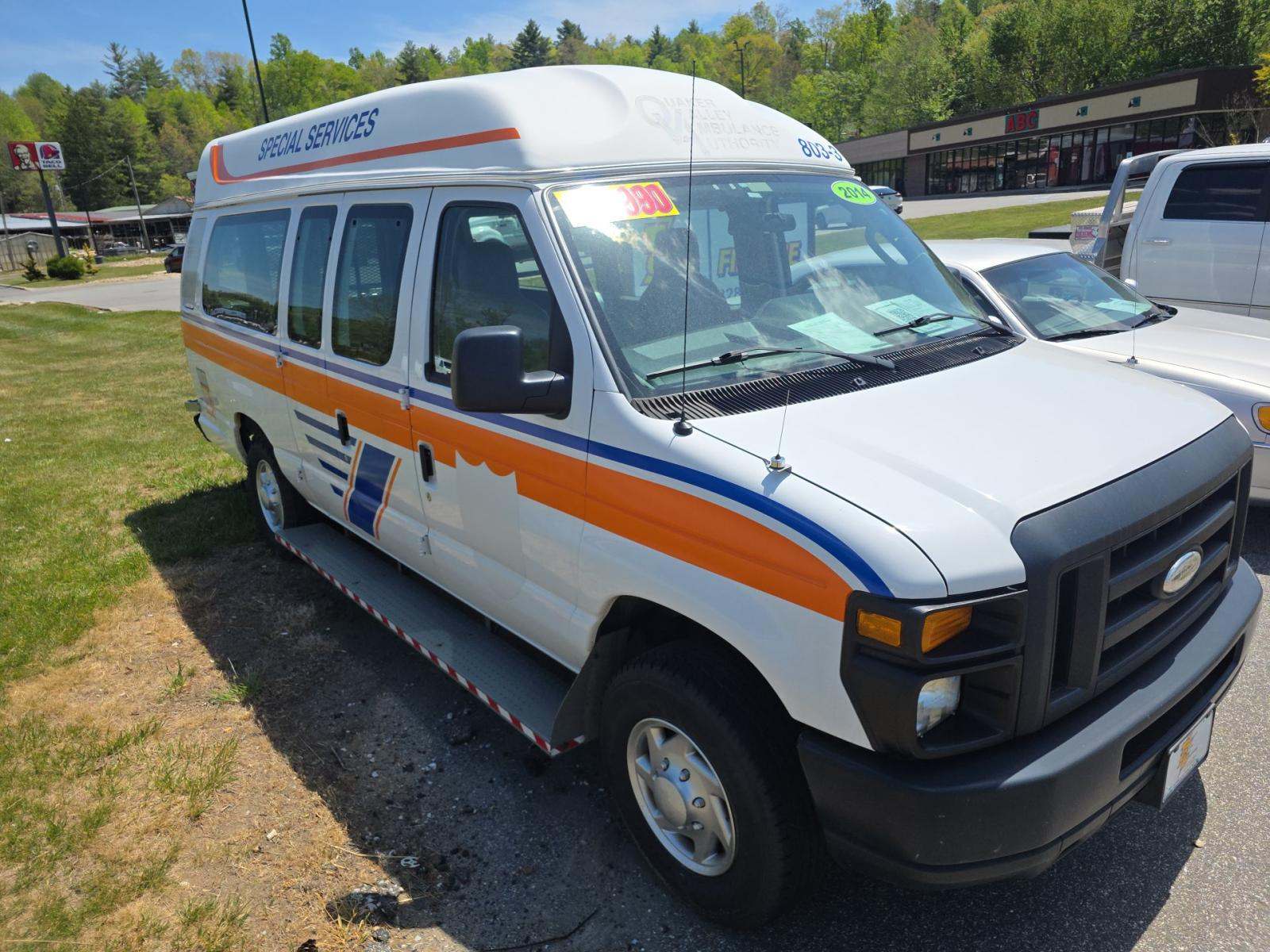 FORD E-350 - 4